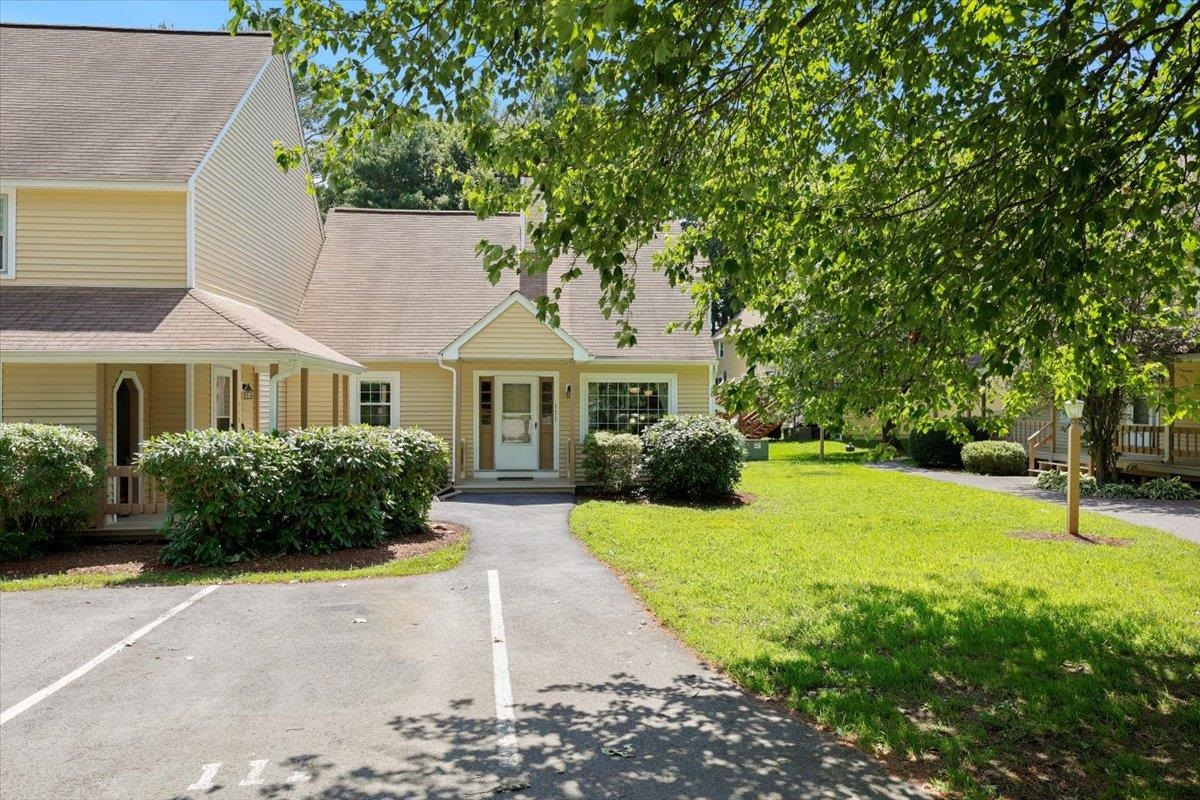 Homes for sale in Londonderry, NH | 111 Winterwood Dr, Londonderry, NH 03053 | MLS# 5049409