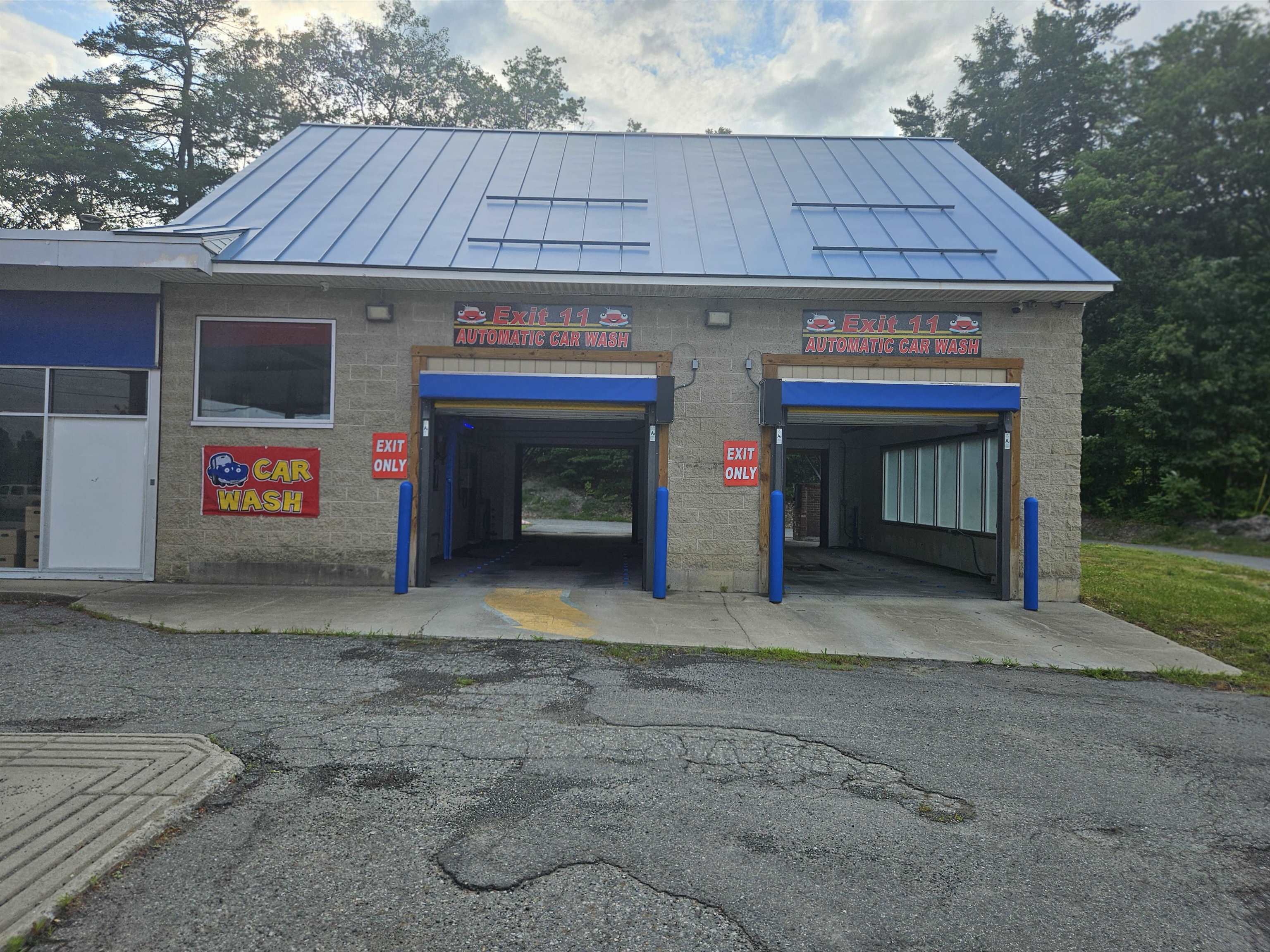 Homes for sale in Hartford, VT | 1049 Norht Main St, Hartford, VT 05001 | MLS# 5049669