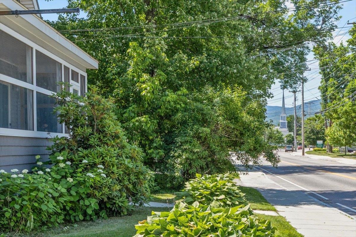 Homes for sale in Waterbury, VT | 143 South Main St, Waterbury, VT 05676 | MLS# 5049812