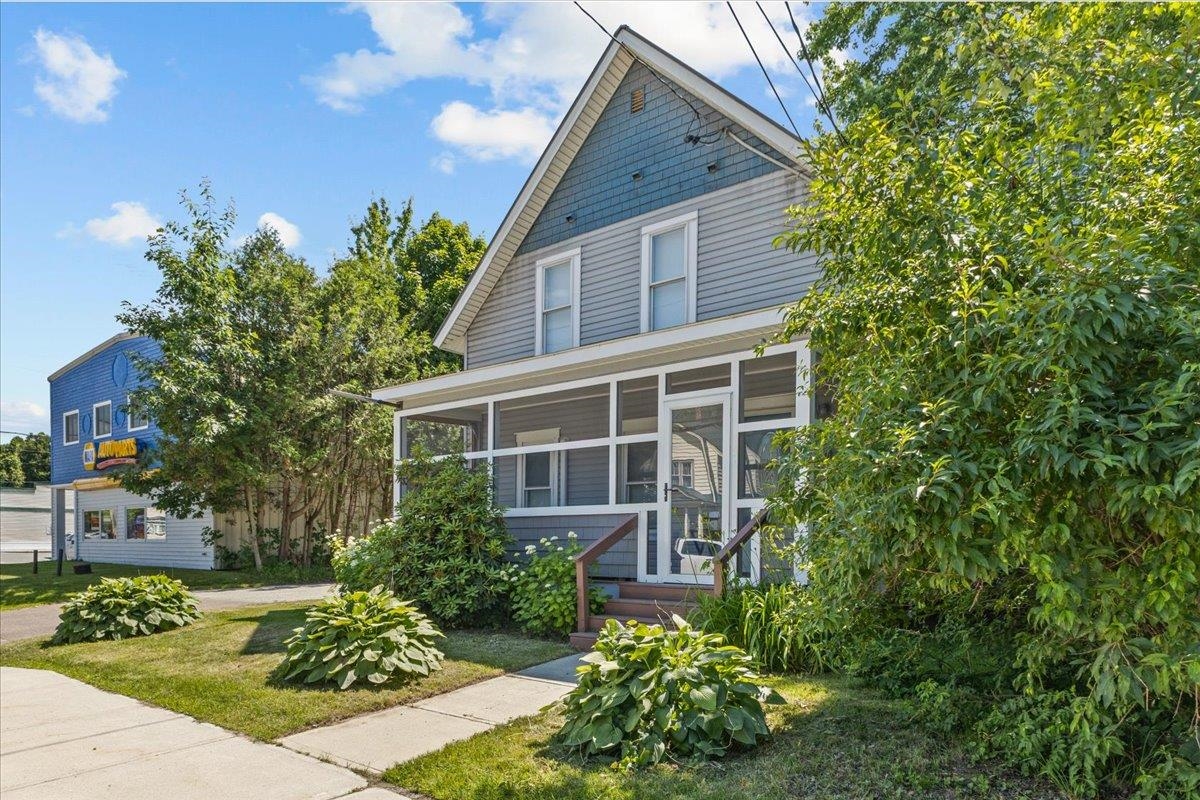 Homes for sale in Waterbury, VT | 143 South Main St, Waterbury, VT 05676 | MLS# 5049812