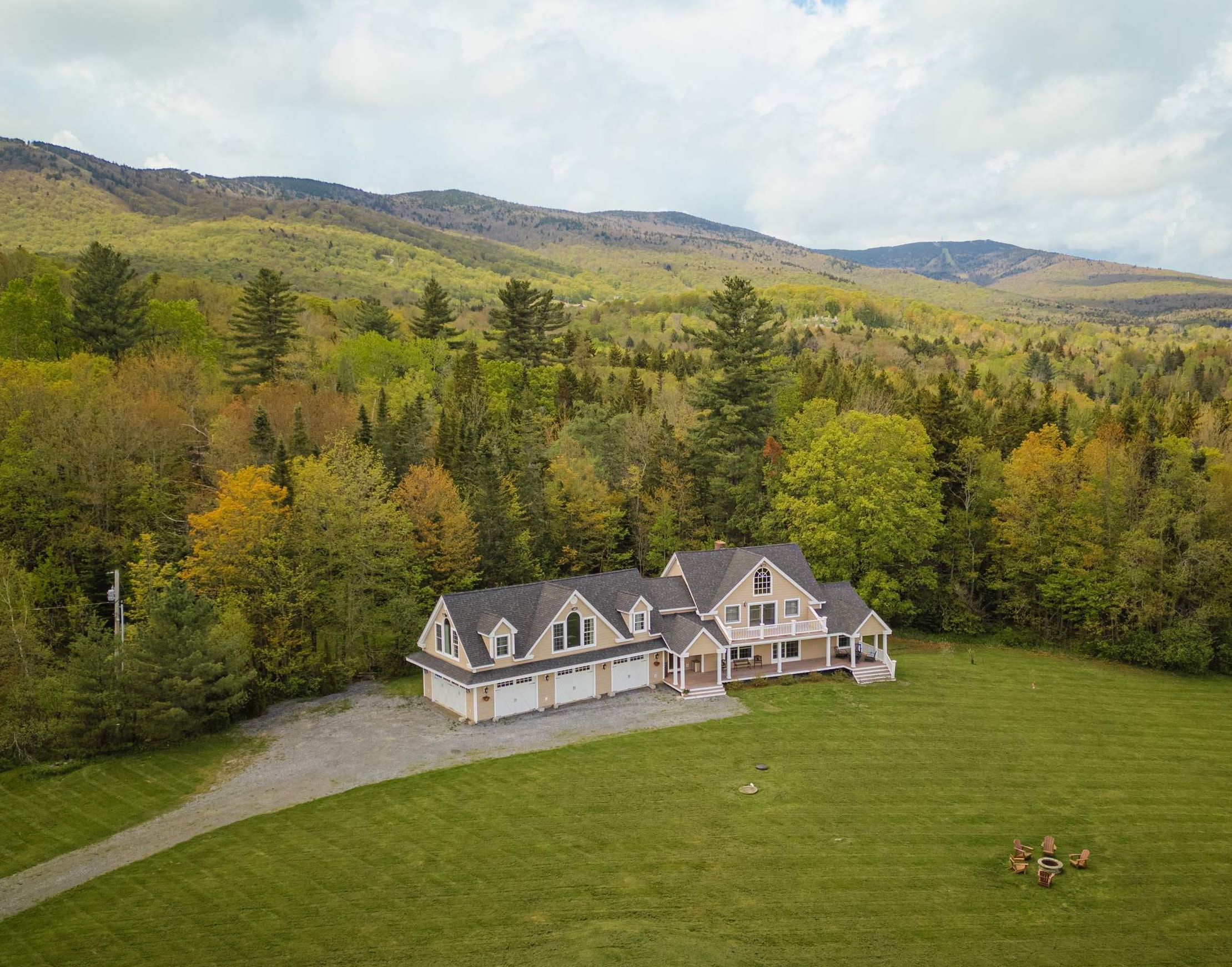 Homes for sale in Wilmington, VT | 339 Coldbrook Rd, Wilmington, VT 05363 | MLS# 5049905