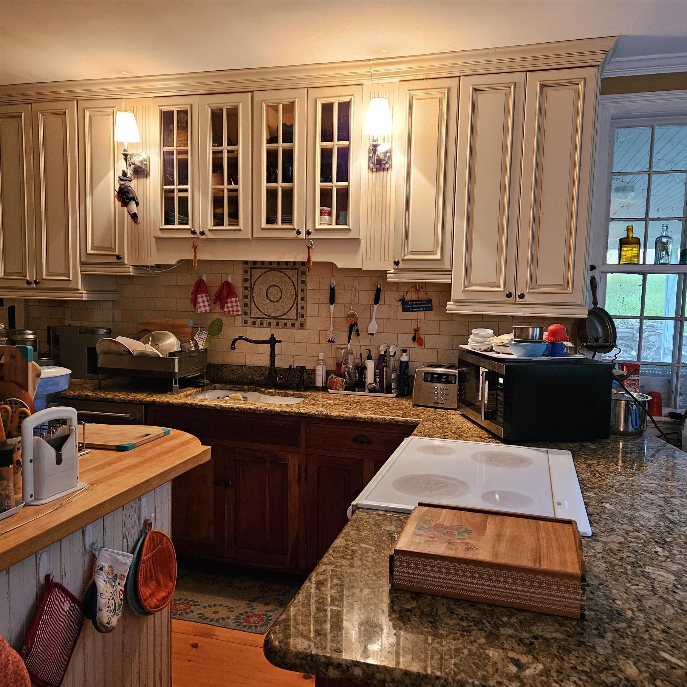 13 Harkness Rd, Jaffrey, NH 03452