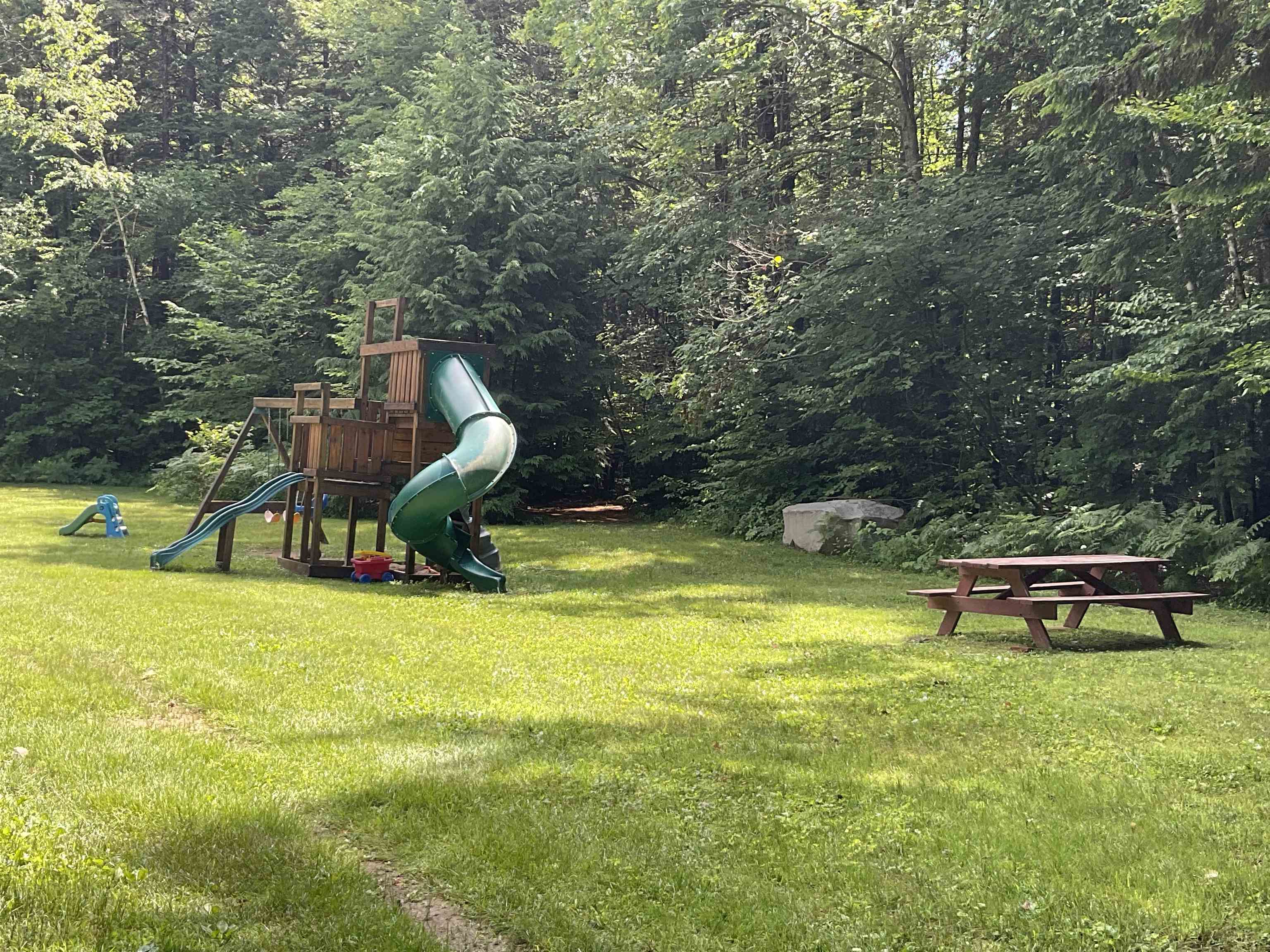 19 Saco St, Conway, NH 03813