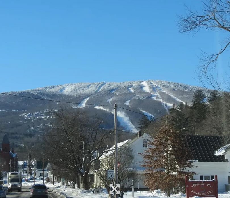 Welcome home to Ludlow! 23318440