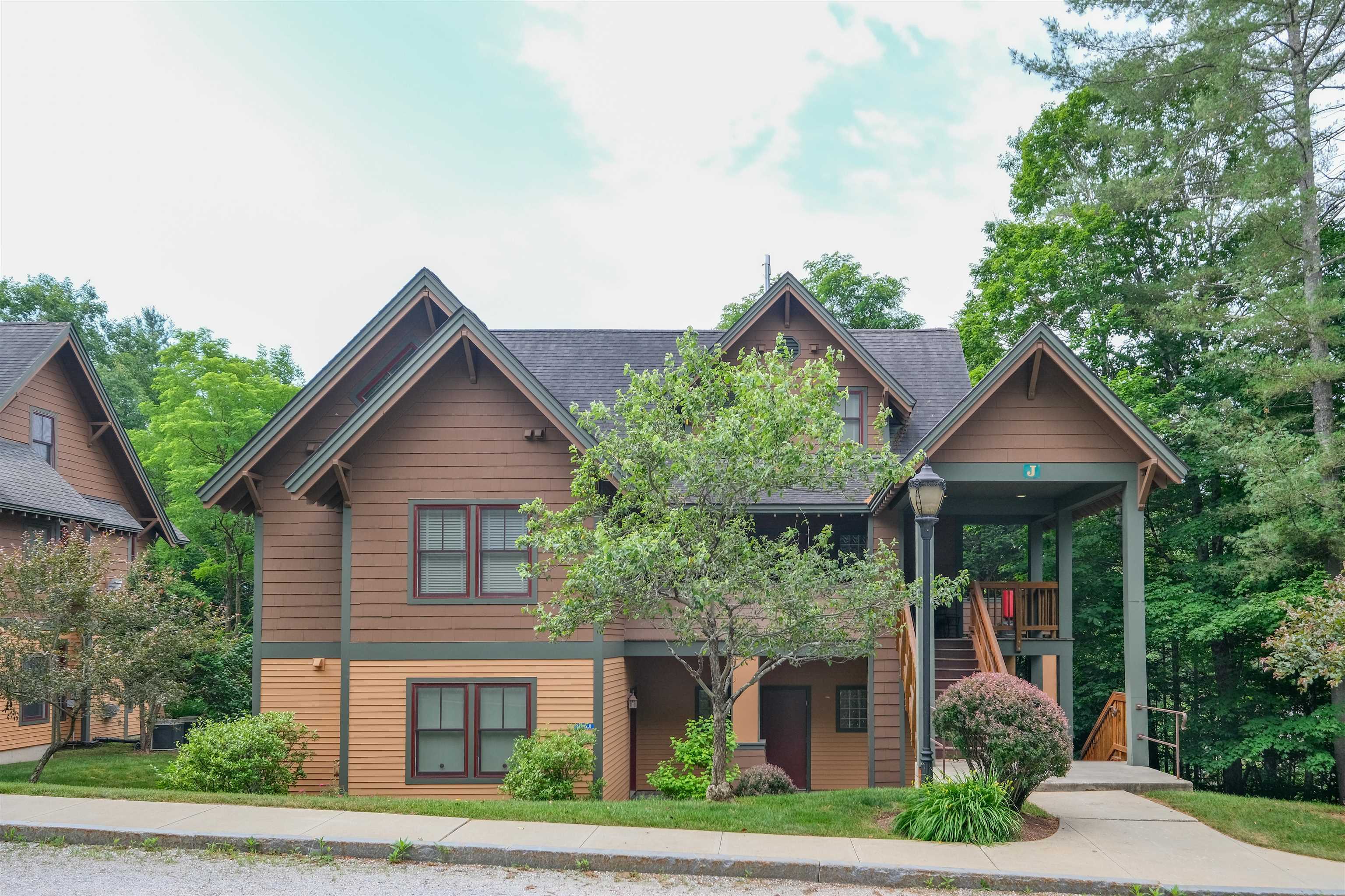 Cavendish VT Condo for sale $$400,000 $277 per sq.ft.