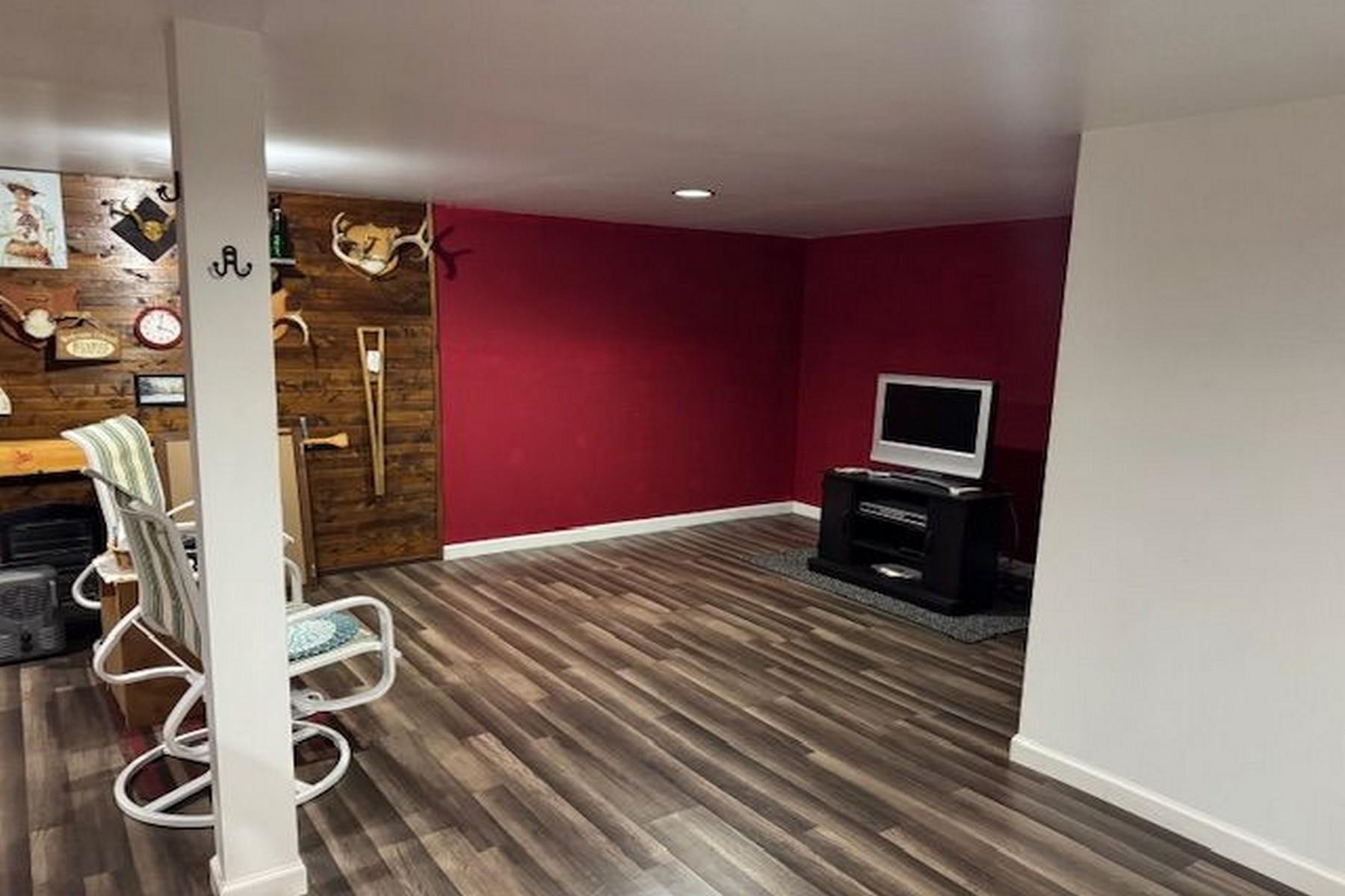 Finished Basement Area