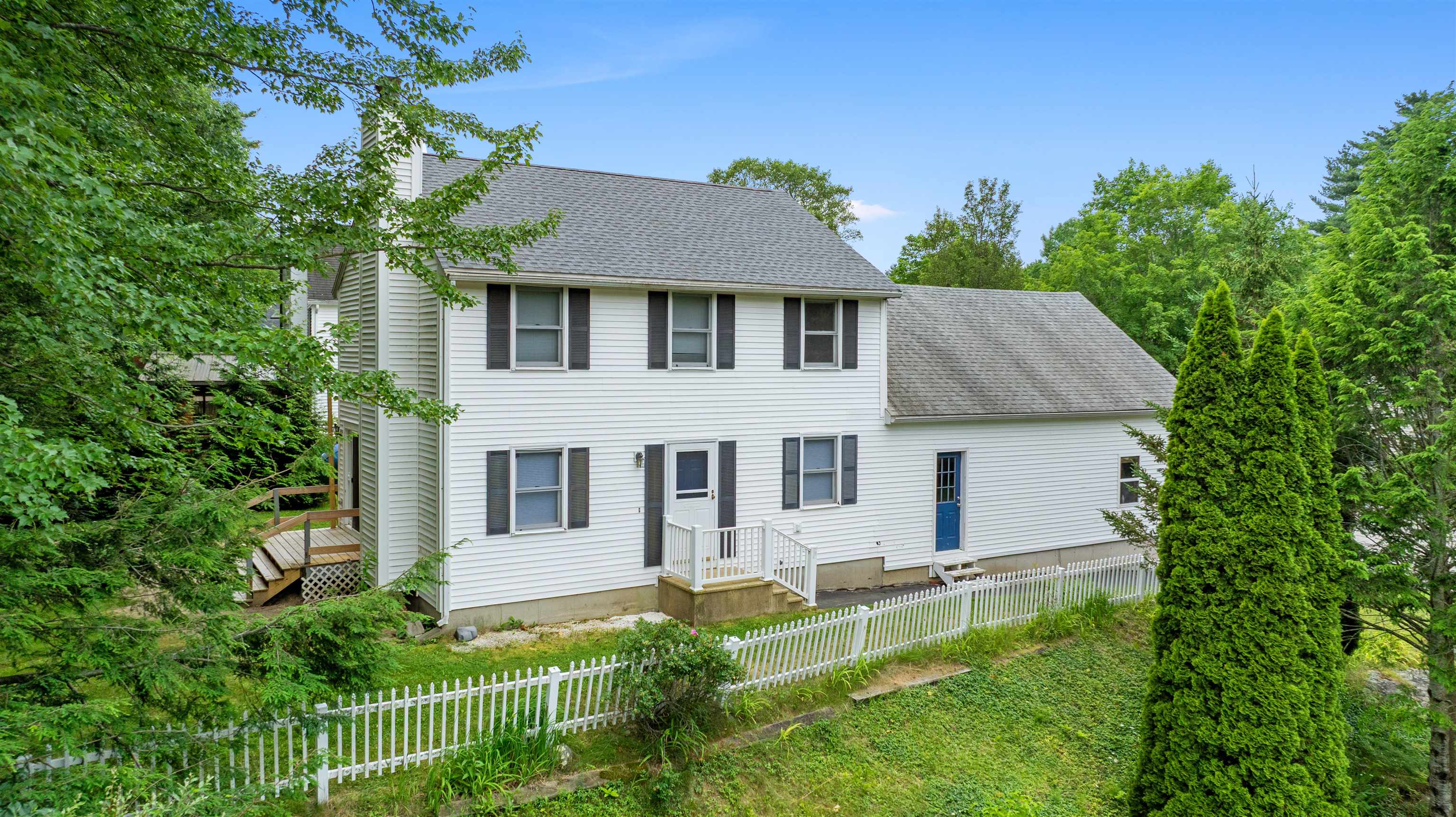 MLS 5050587: 8 Oak Hill Lane, Exeter NH