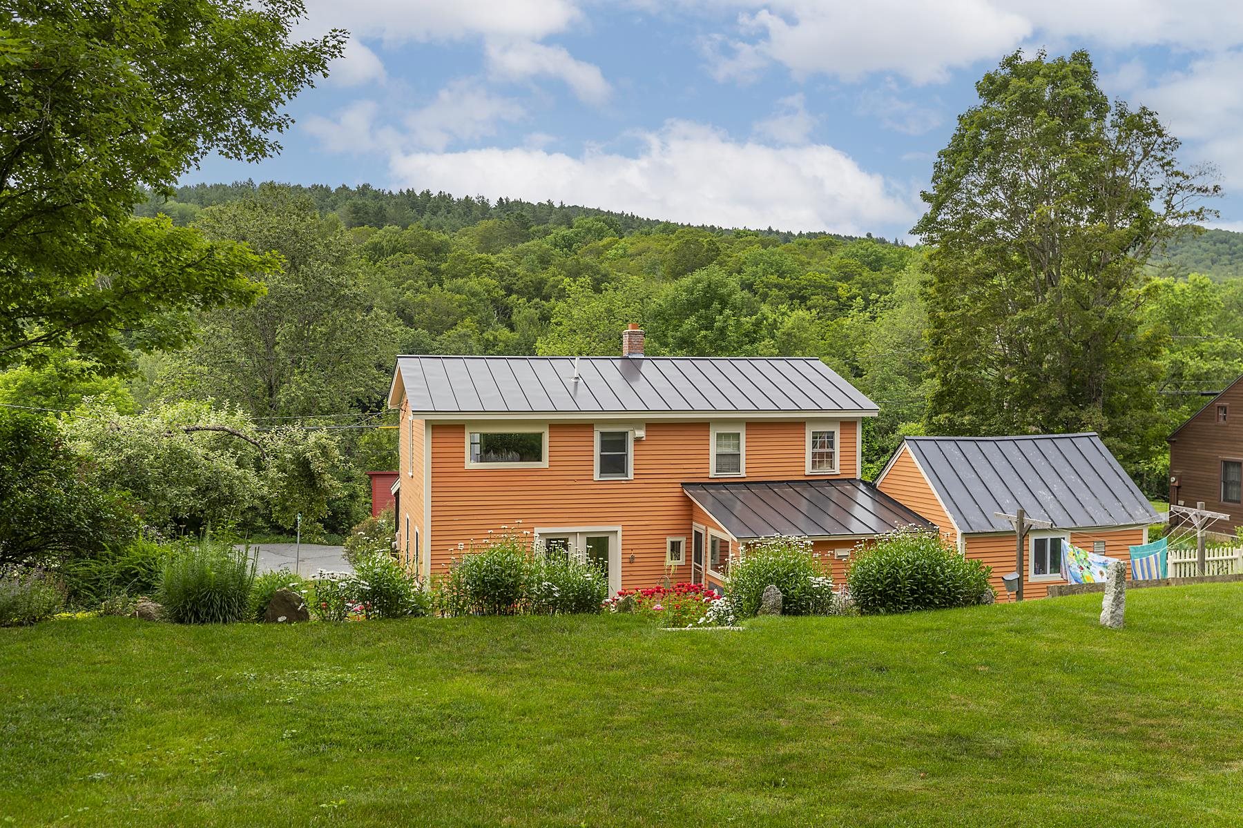 Homes for sale in Pomfret, VT | 7873 Pomfret Rd, Pomfret, VT 05053 | MLS# 5050650