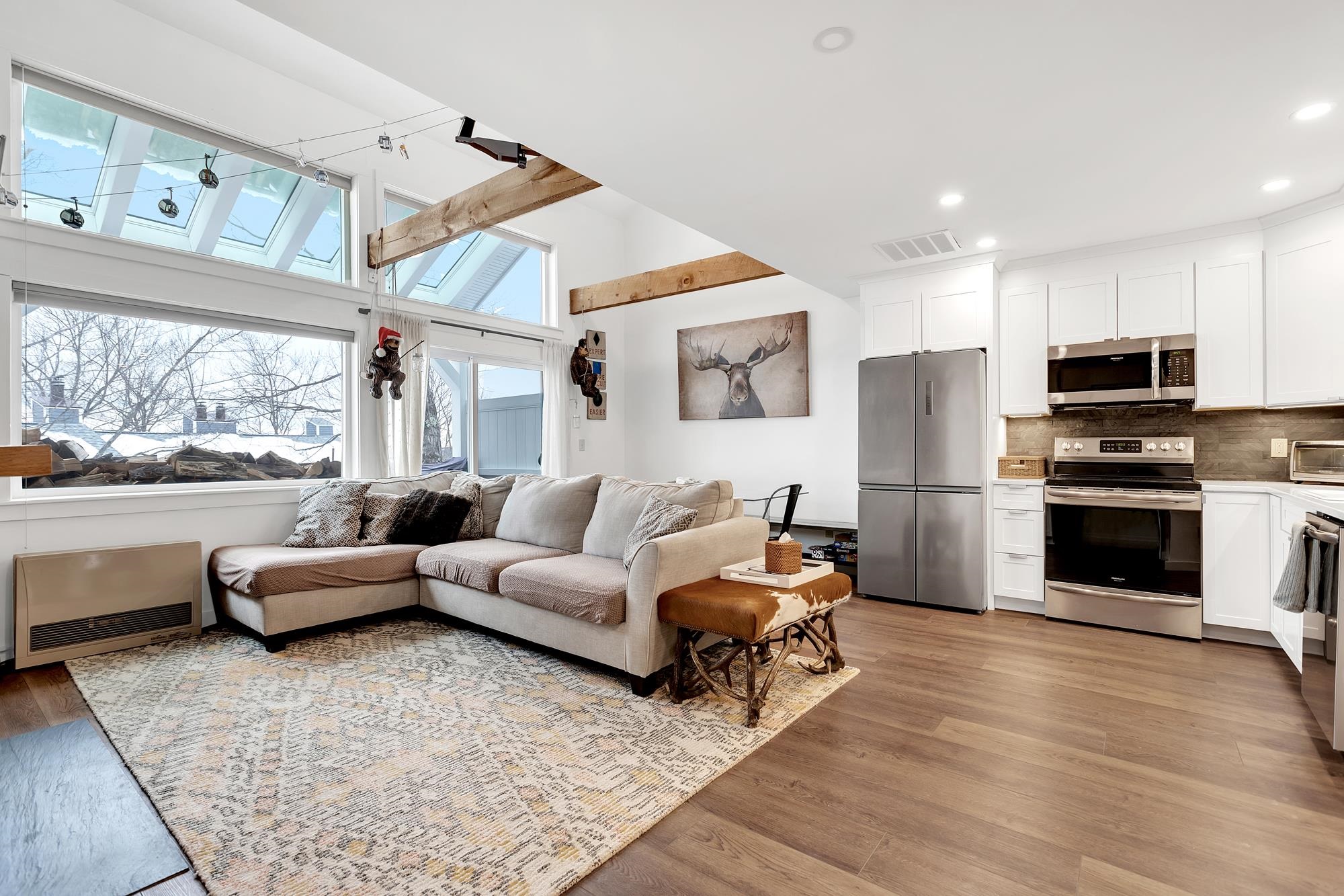 Kitchen, All With Beautiful Flooring 23630412