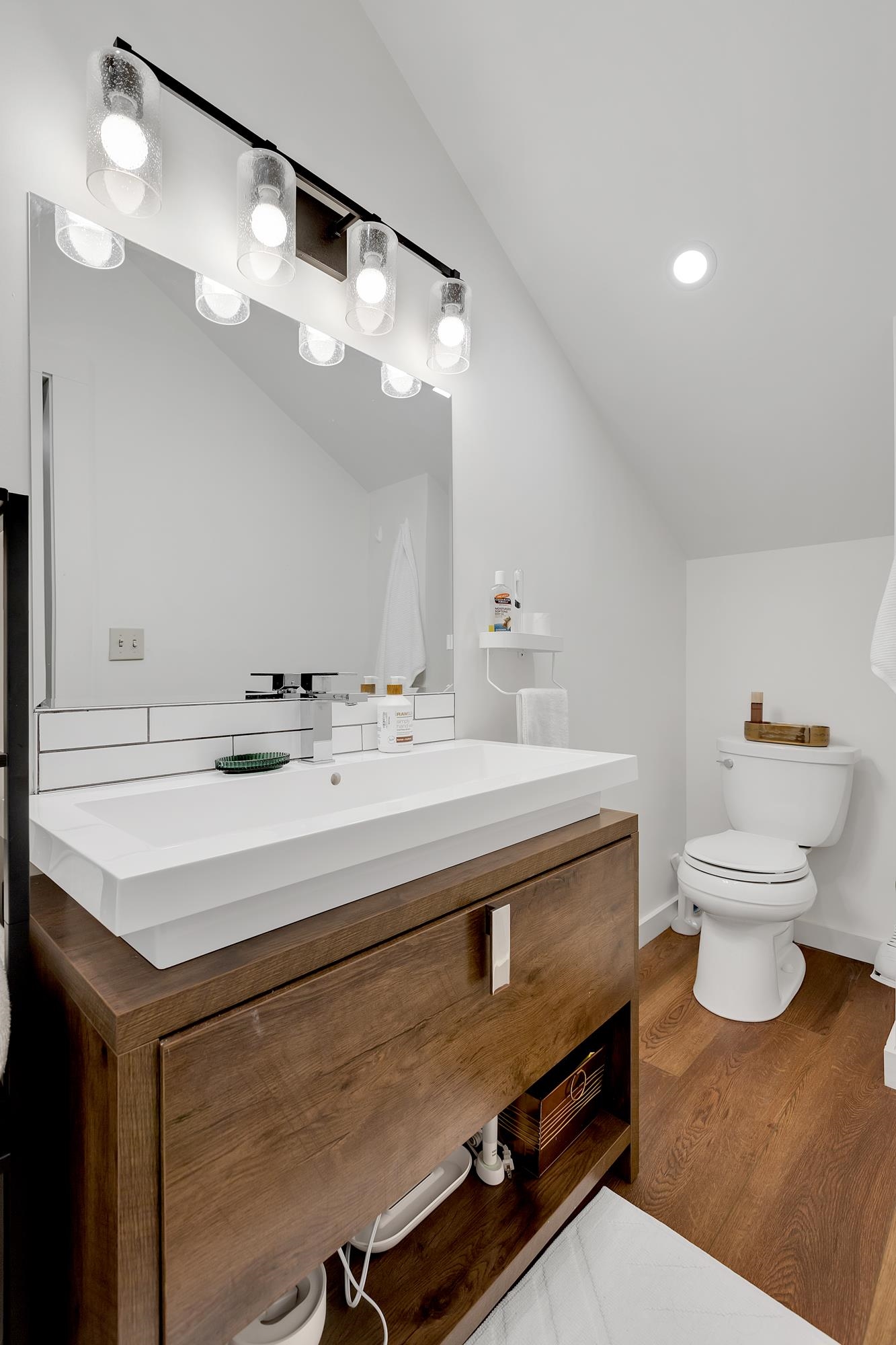 Wood Vanity 23630423