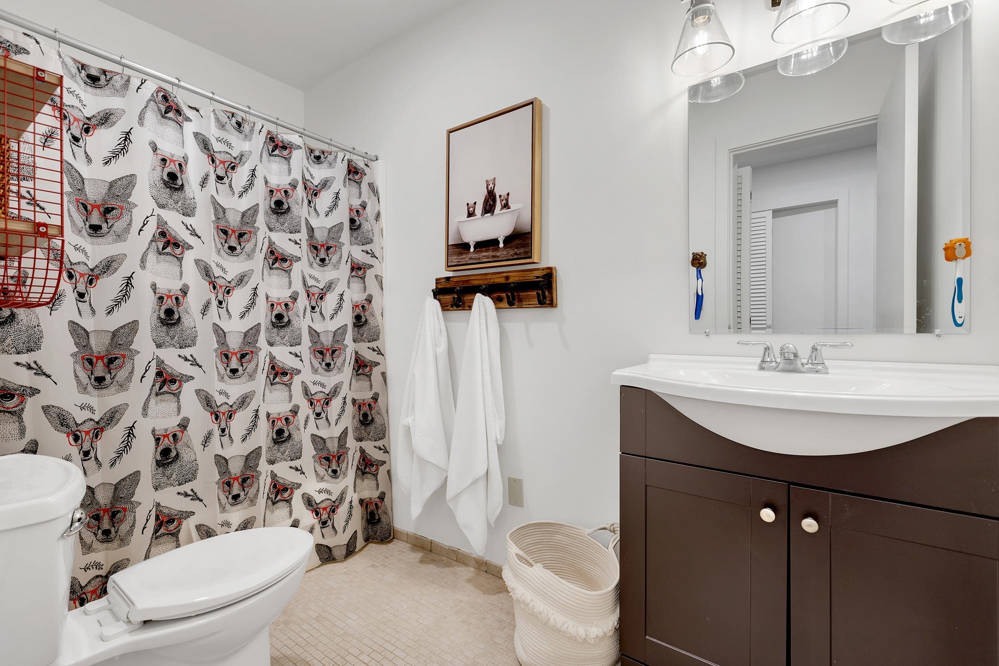 Lower Level Full Bath 23630429