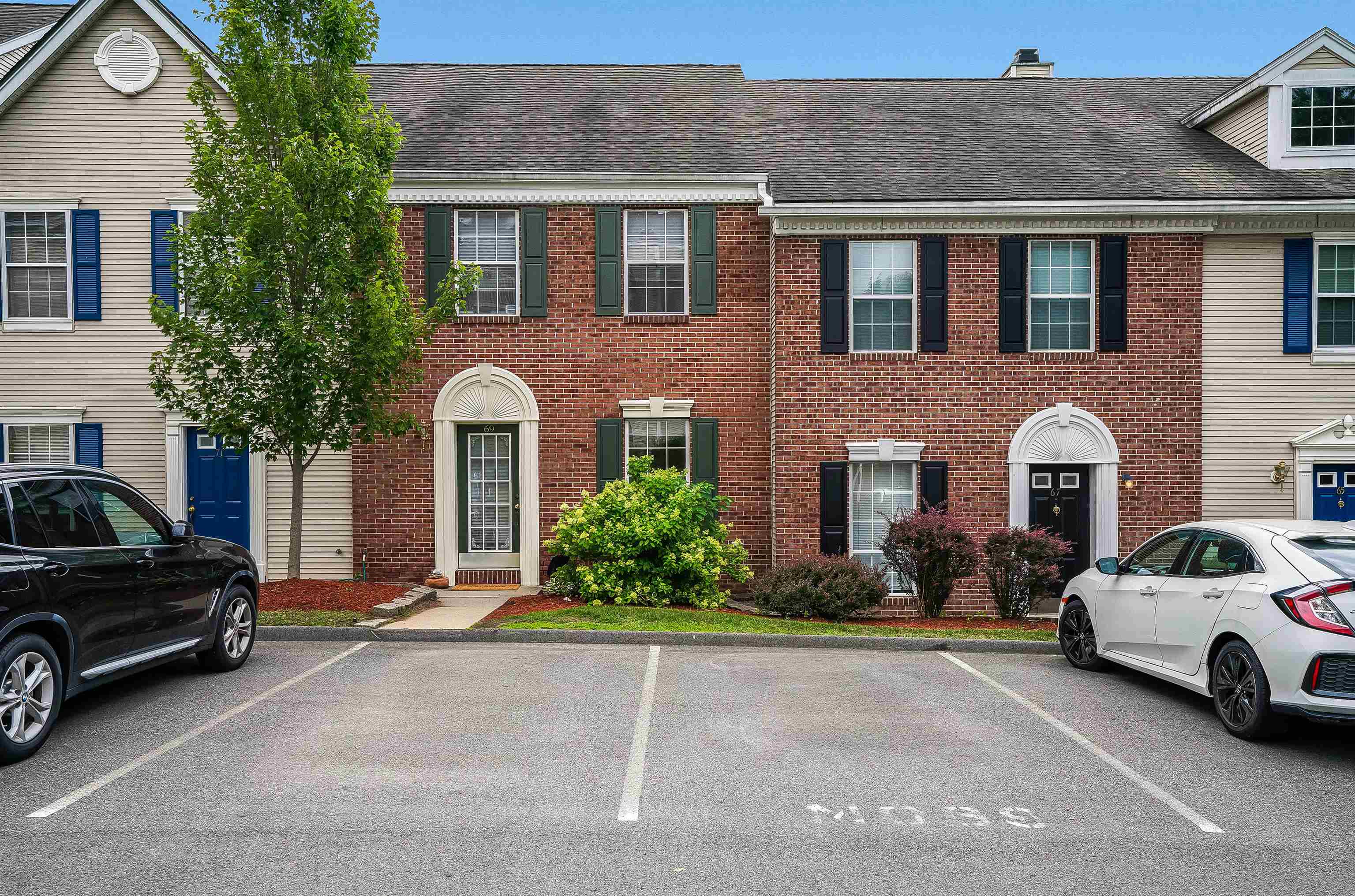 MLS 5050735: 69 Middlesex Road, Merrimack NH