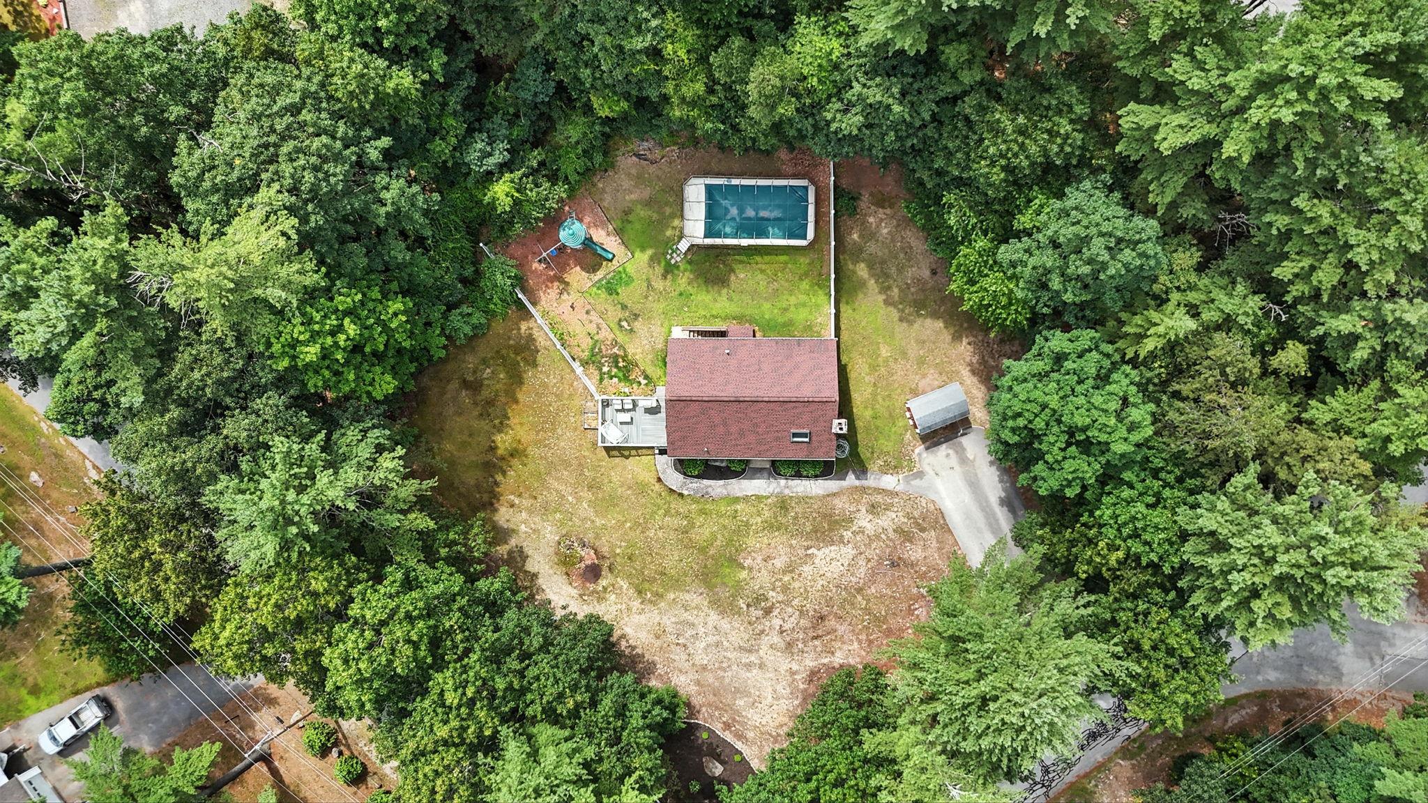 MLS 5050823: 11 Albany Avenue, Londonderry NH