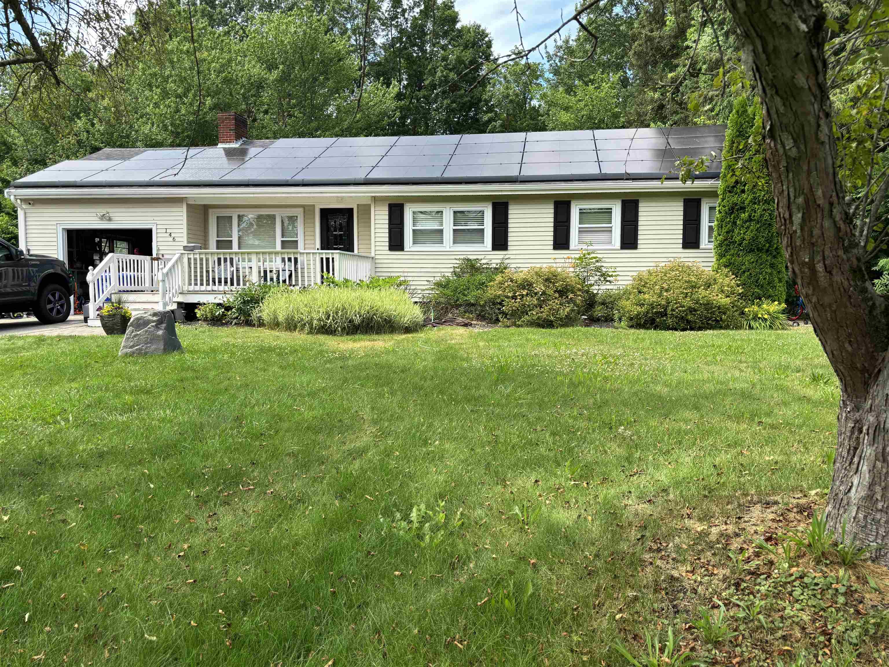 MLS 5050994: 146 Emerson Avenue, Hampstead NH