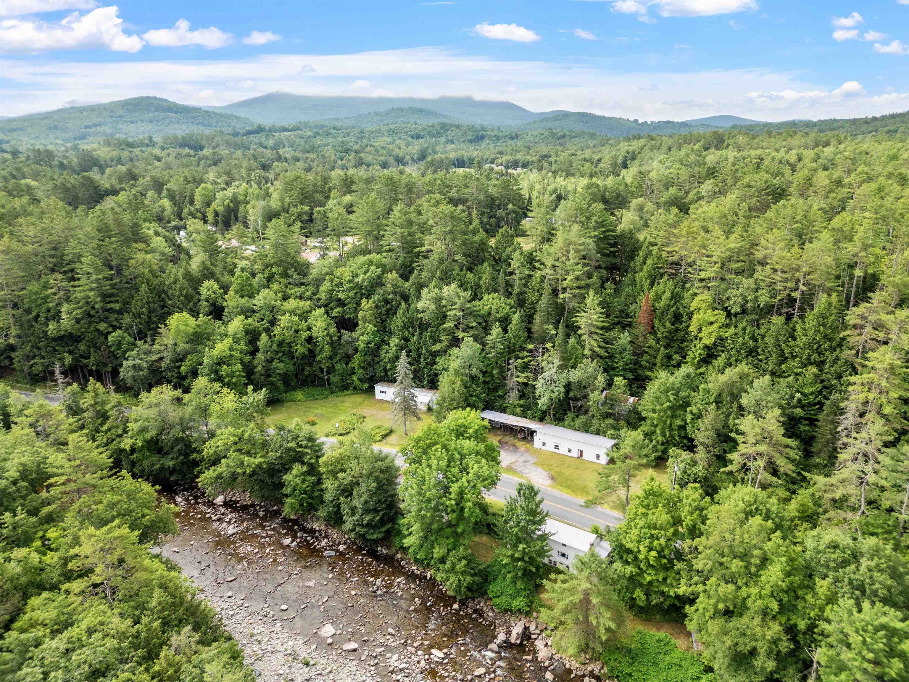 398 Wild Ammonoosuc Rd, Bath, NH 03740