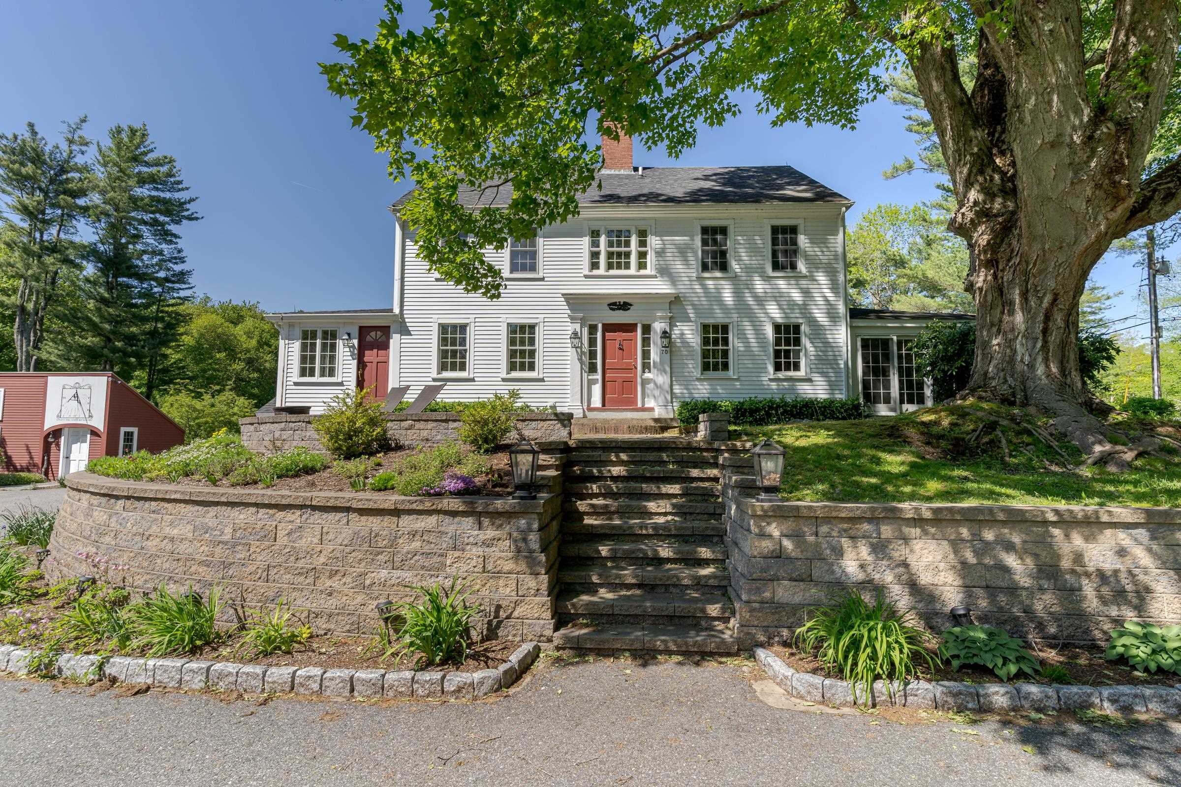 Photo of 70 Woodland Road North Hampton NH 03862