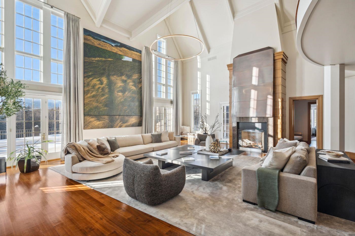 Homes for sale in Stowe, VT | 2575 Weeks Hill Rd, Stowe, VT 05672 | MLS# 5051127