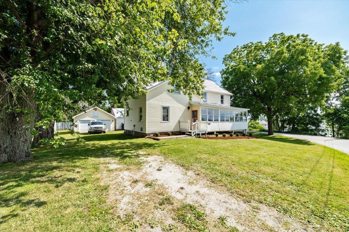 Homes for sale in Alburgh, VT | 321 East Alburgh Rd, Alburgh, VT 05440 | MLS# 5051168