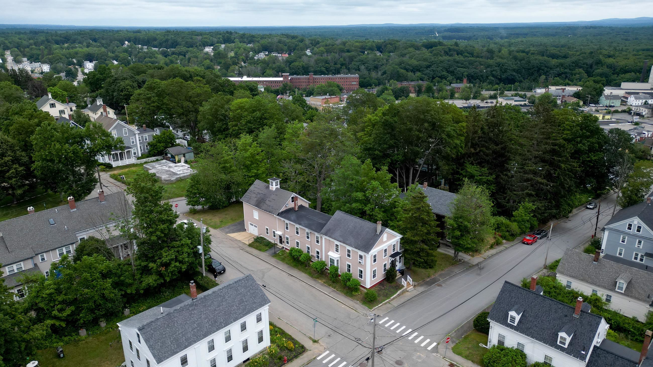 23 Mount Vernon St, Somersworth, NH 03878