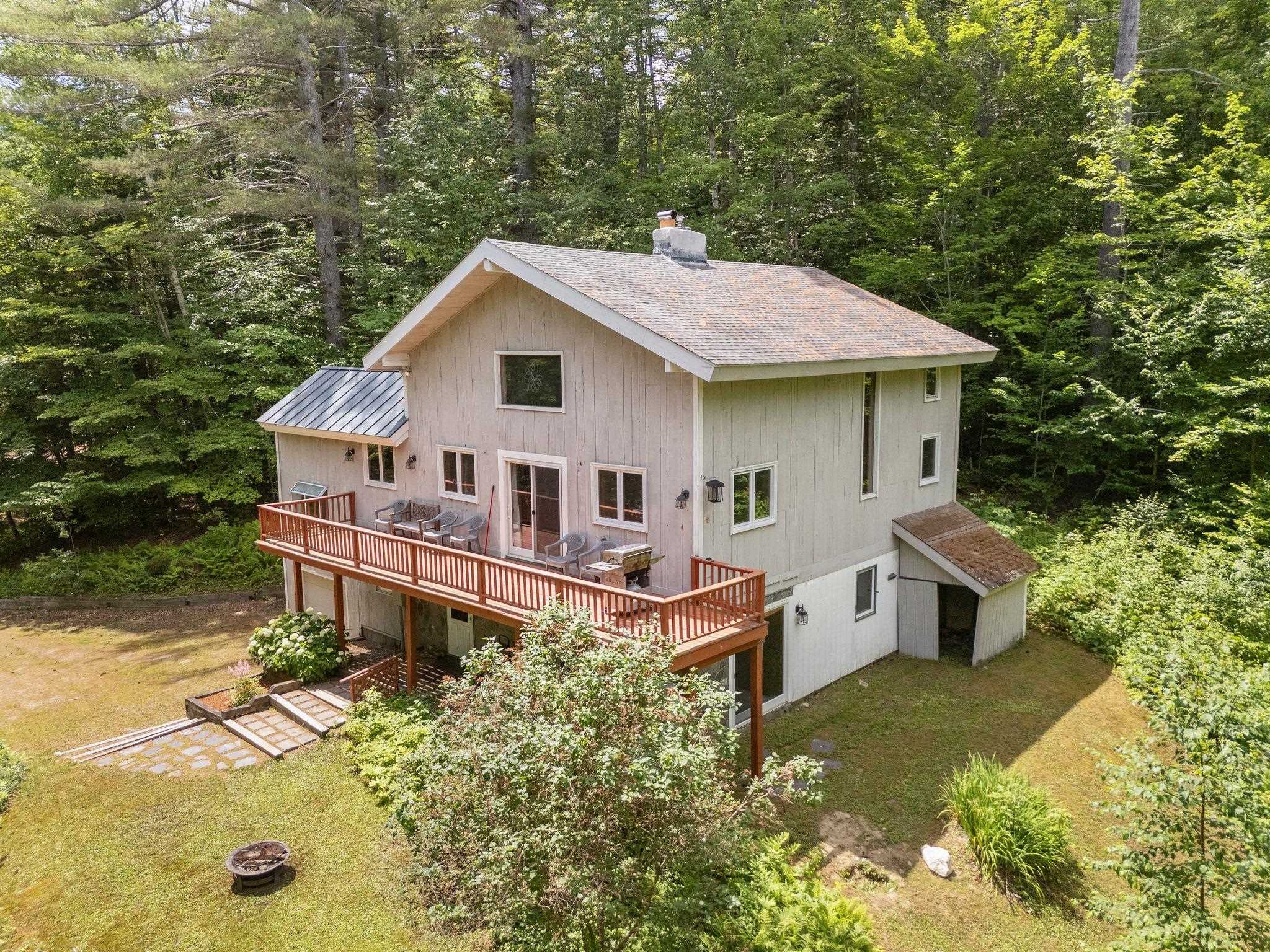 Homes for sale in Londonderry, VT | 196 Powder Mill Rd, Londonderry, VT 05148 | MLS# 5051227