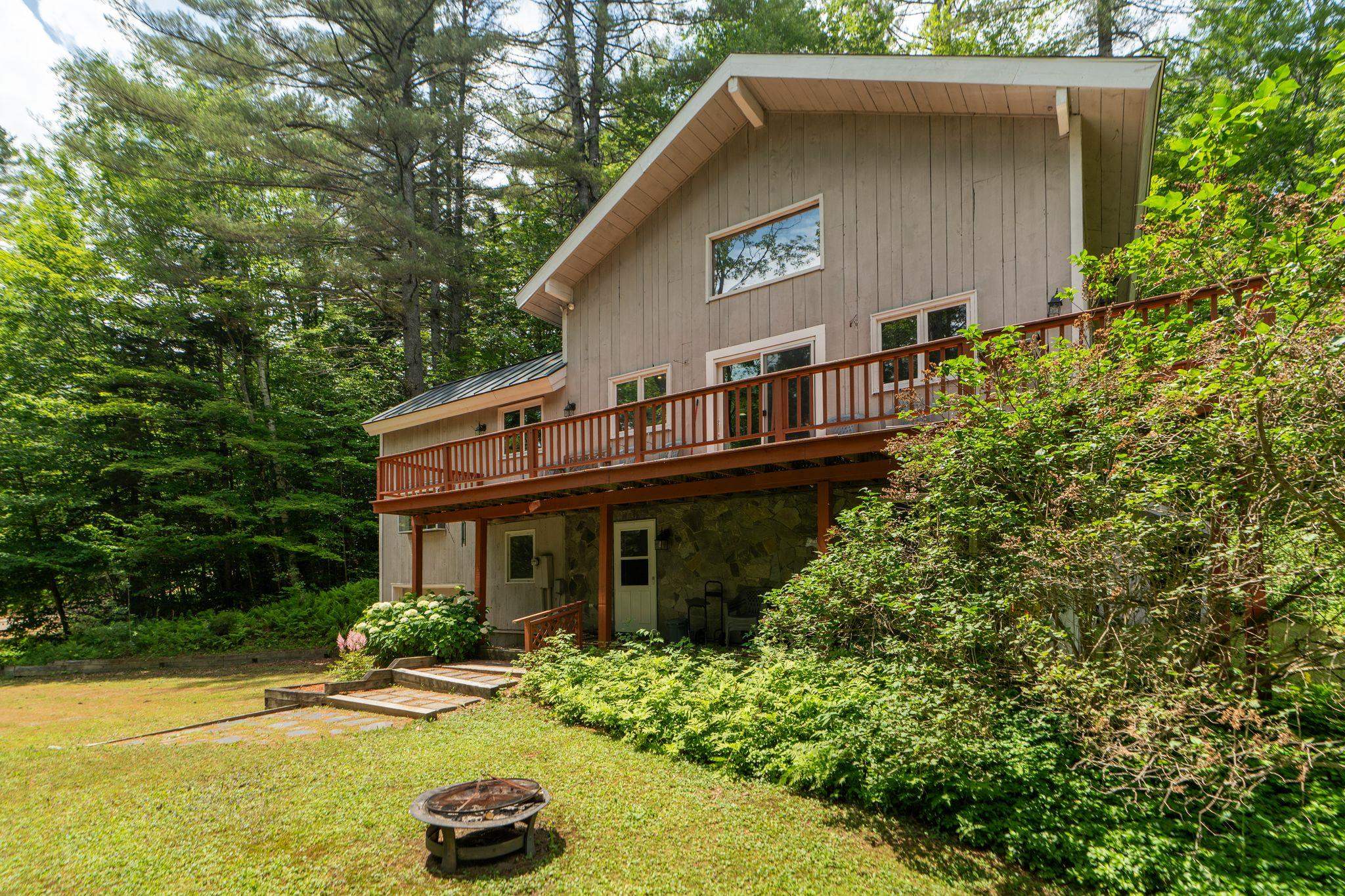 Homes for sale in Londonderry, VT | 196 Powder Mill Rd, Londonderry, VT 05148 | MLS# 5051227