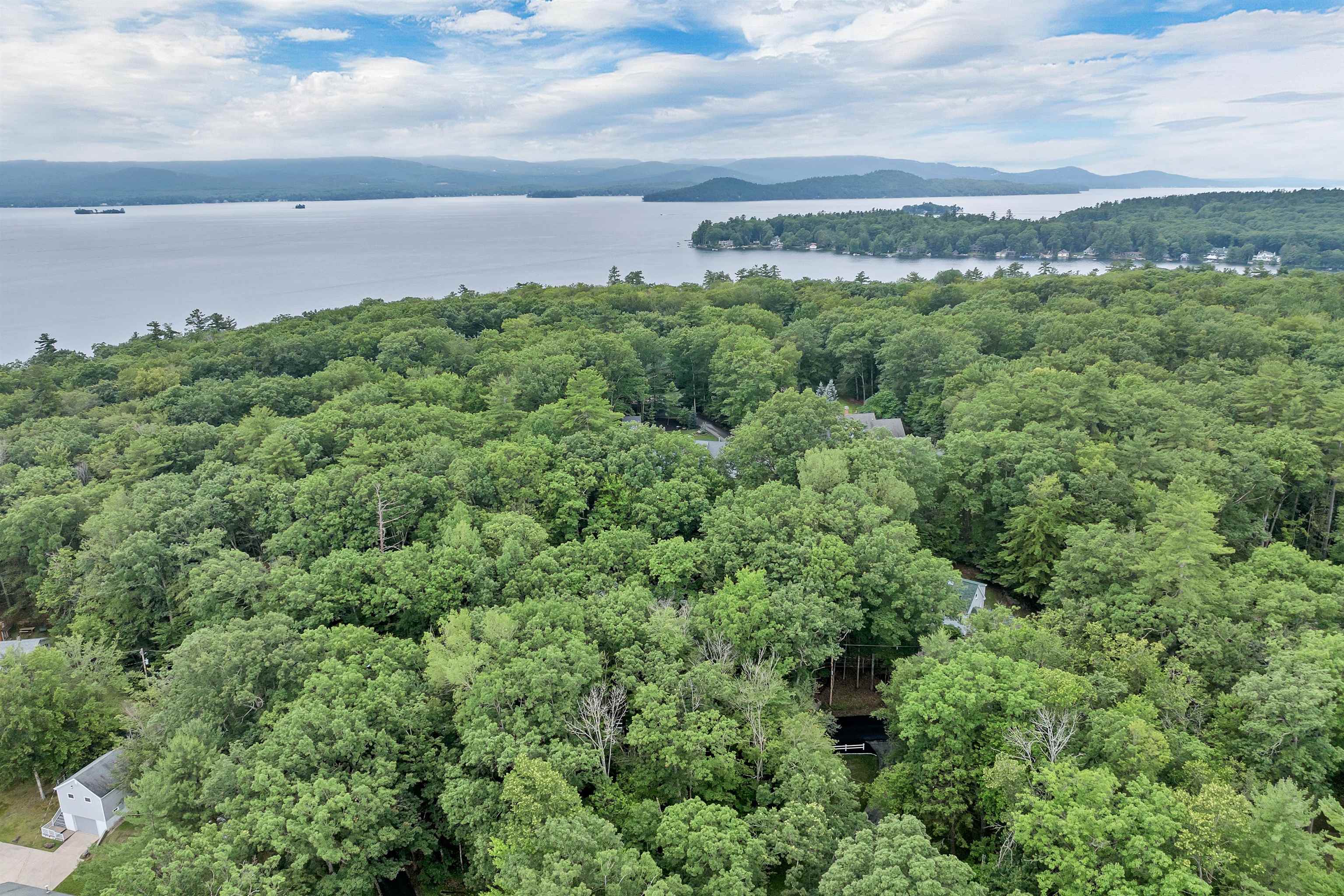 Homes for sale in Wolfeboro, NH | 195 Sewall Rd, Wolfeboro, NH 03894 | MLS# 5051365