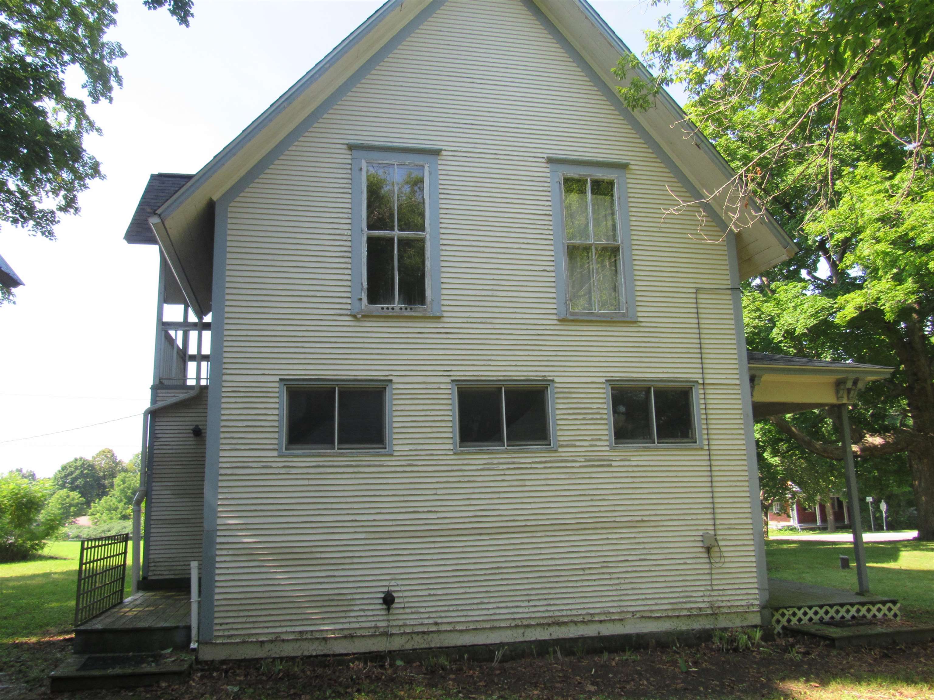 Homes for sale in Isle La Motte, VT | 2293 Main St, Isle La Motte, VT 05463 | MLS# 5051389