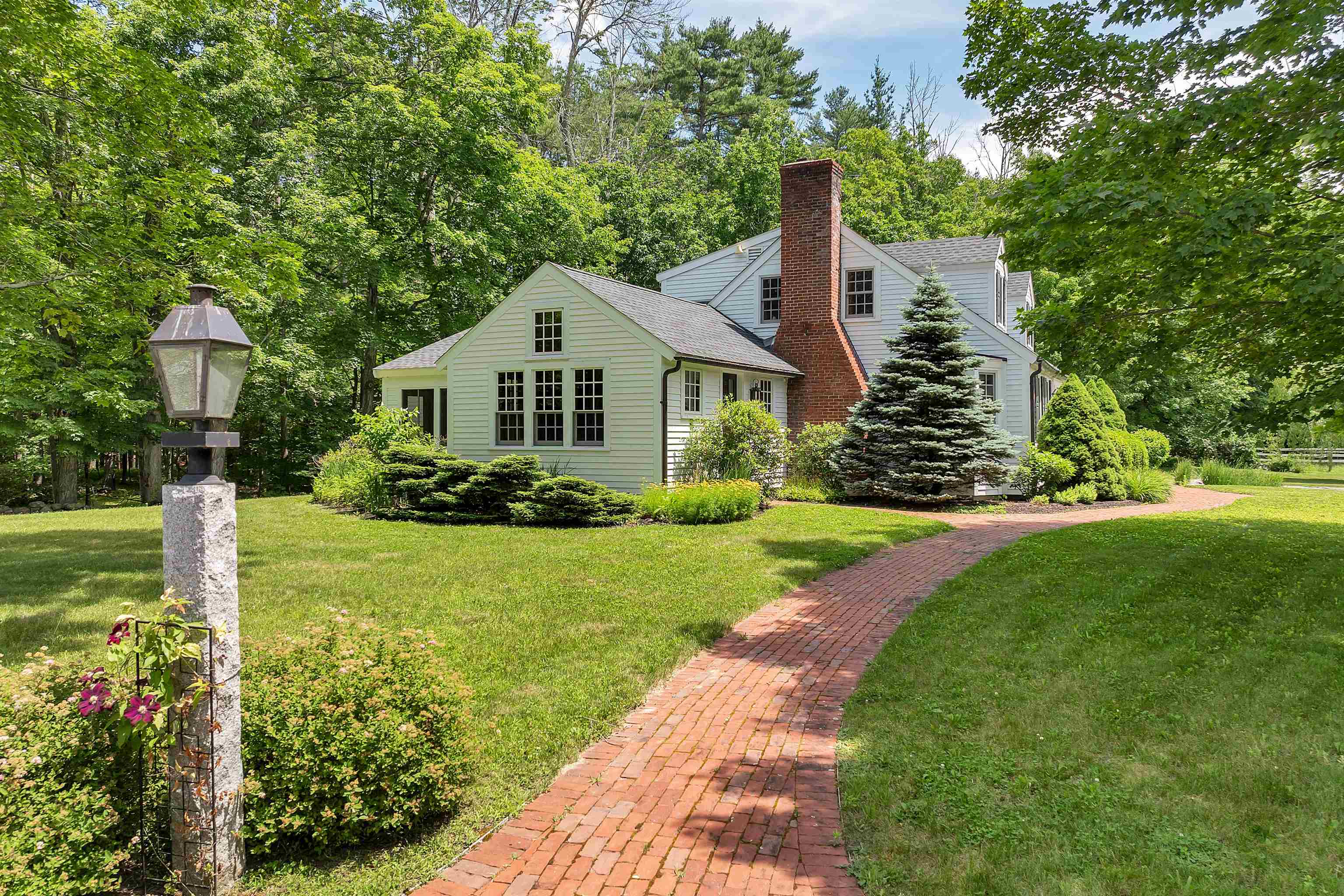 Homes for sale in Wolfeboro, NH | 108 Whitten Neck Rd, Wolfeboro, NH 03894 | MLS# 5051395