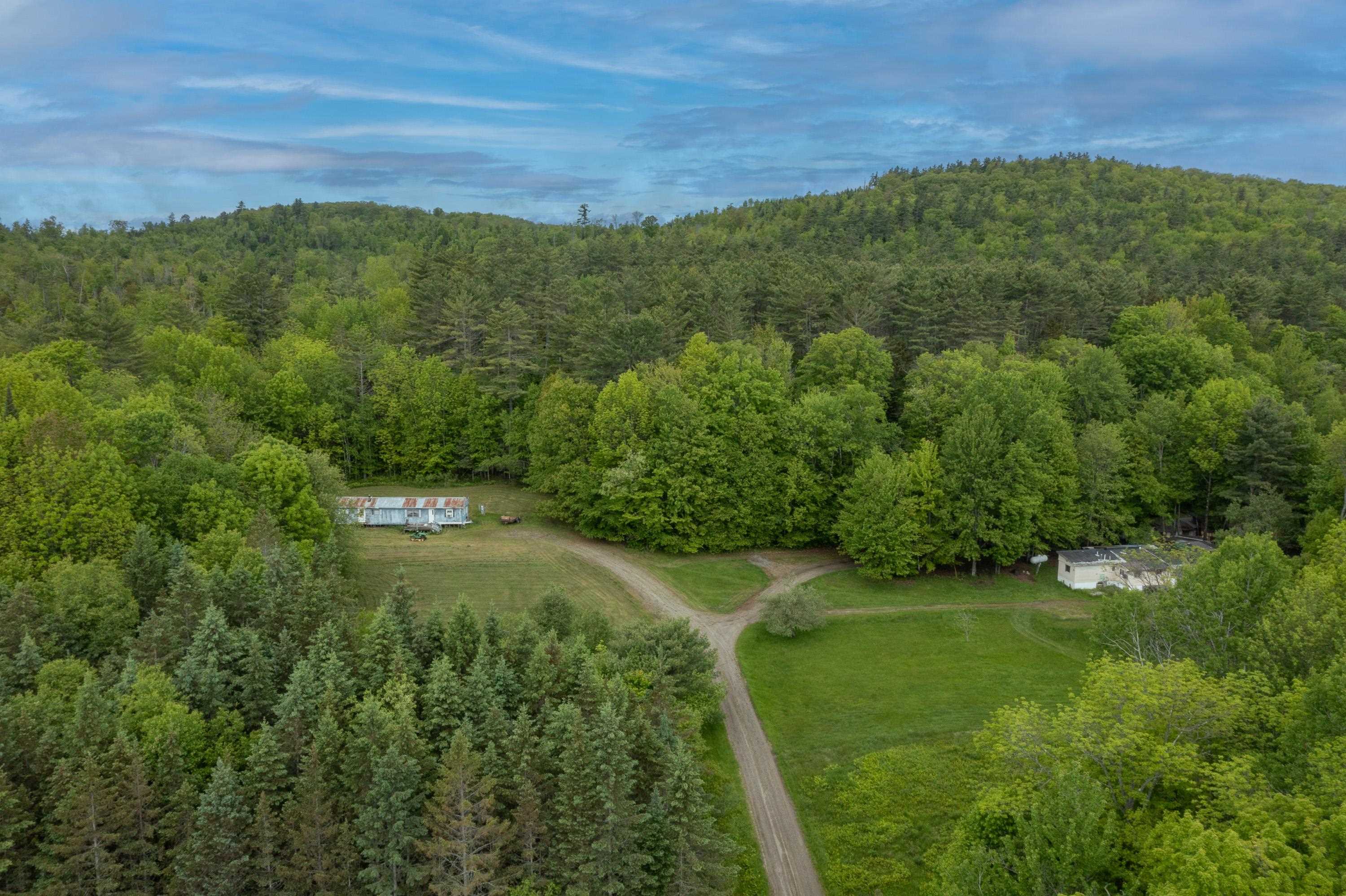 Homes for sale in Bath, NH | 929-933 W Bath Rd, Bath, NH 03740 | MLS# 5051403