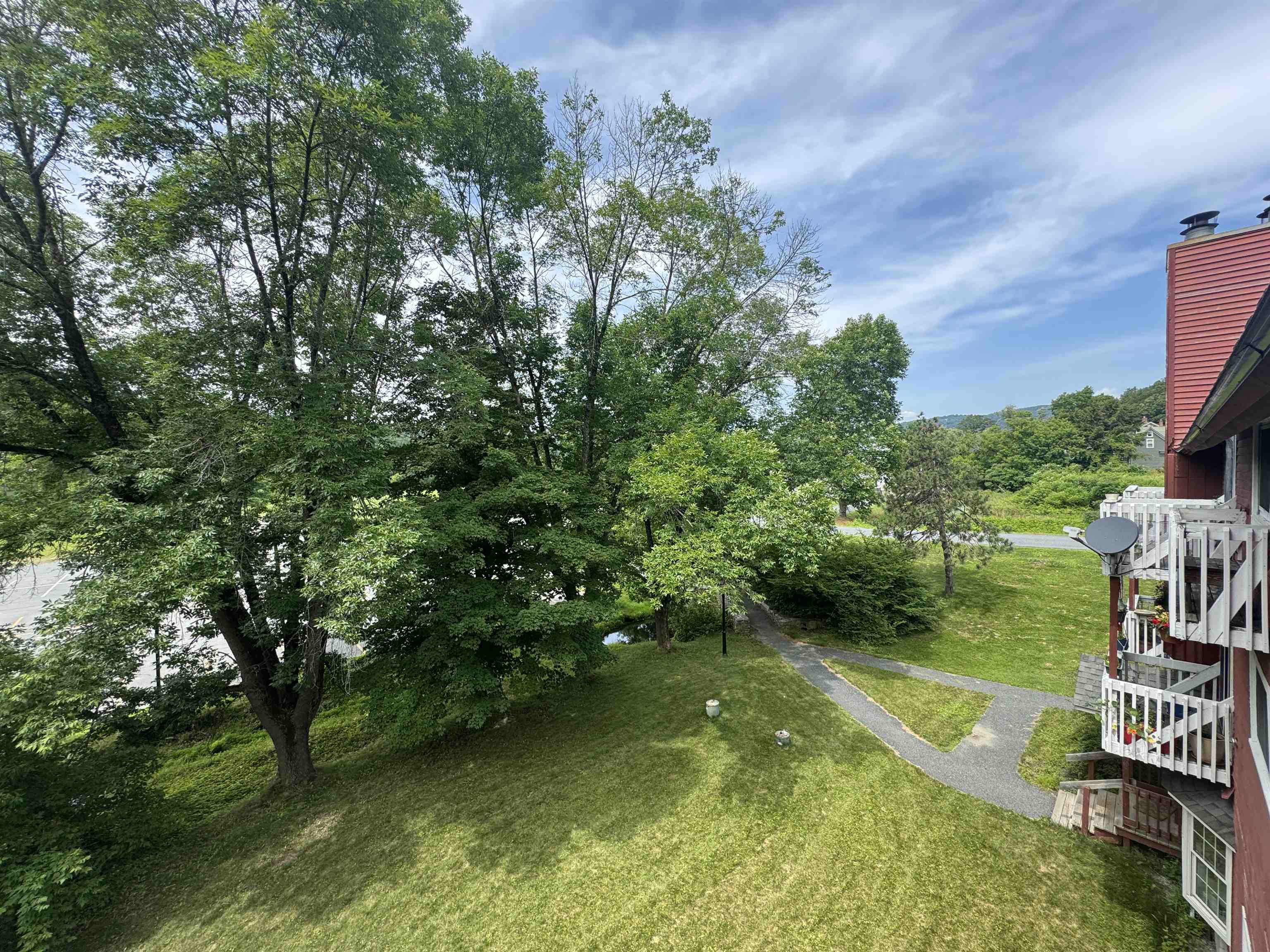 VILLAGE OF QUECHEE IN TOWN OF HARTFORD VT Condo for sale $$379,000 | $254 per sq.ft.