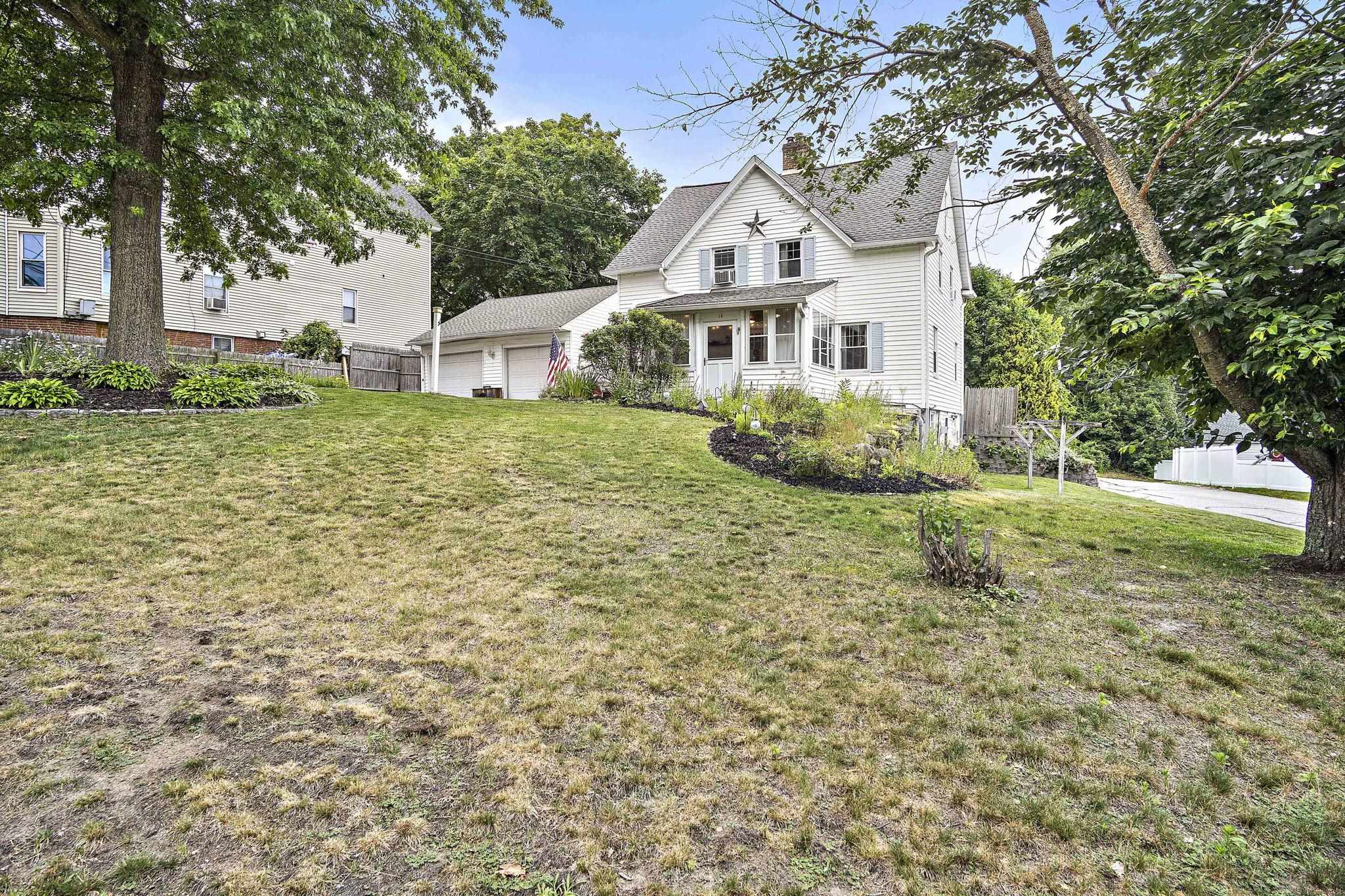 Homes for sale in Manchester, NH | 14 Old Wellington Rd, Manchester, NH 03104 | MLS# 5051544