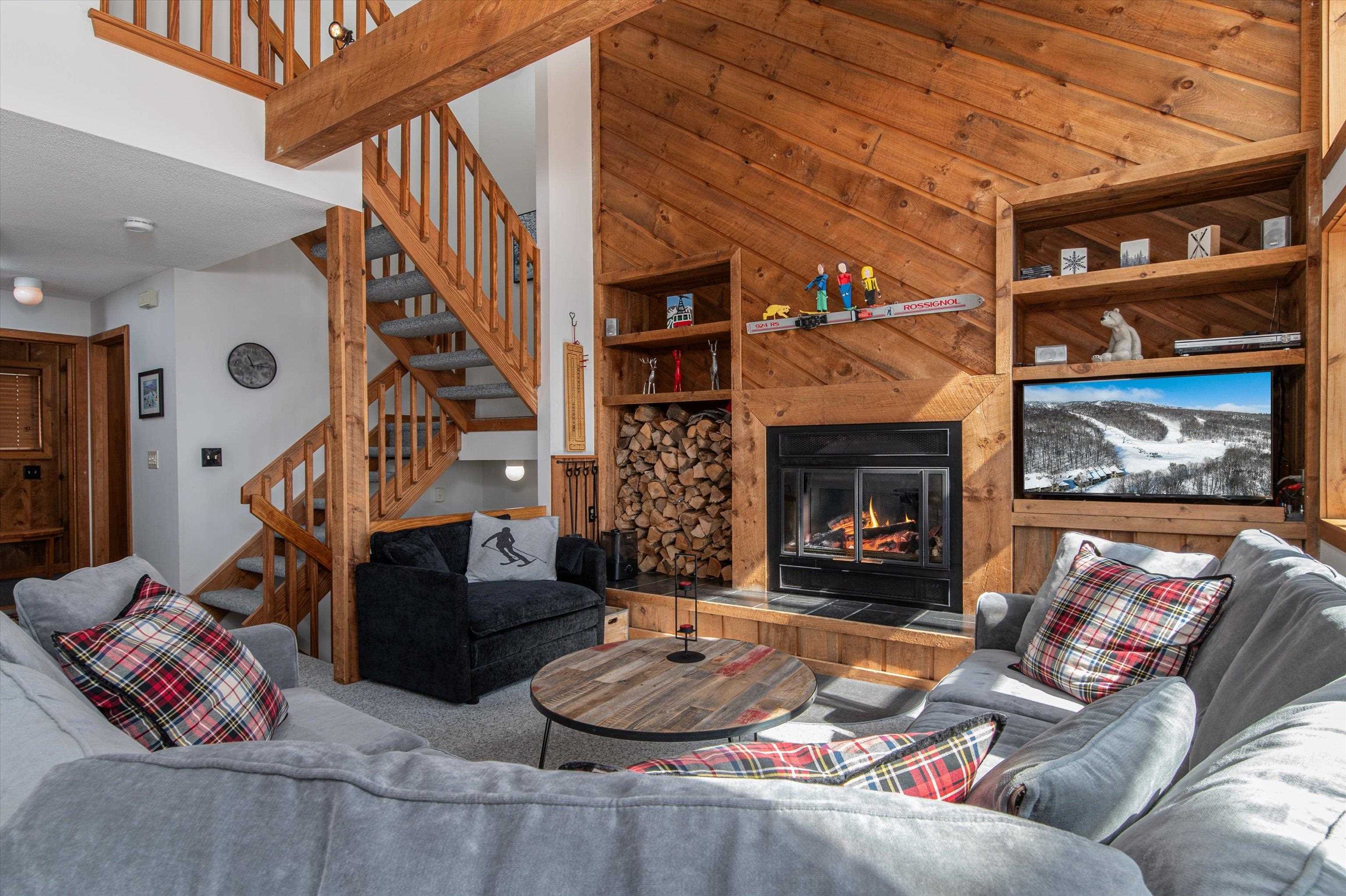 Cozy living 23664184