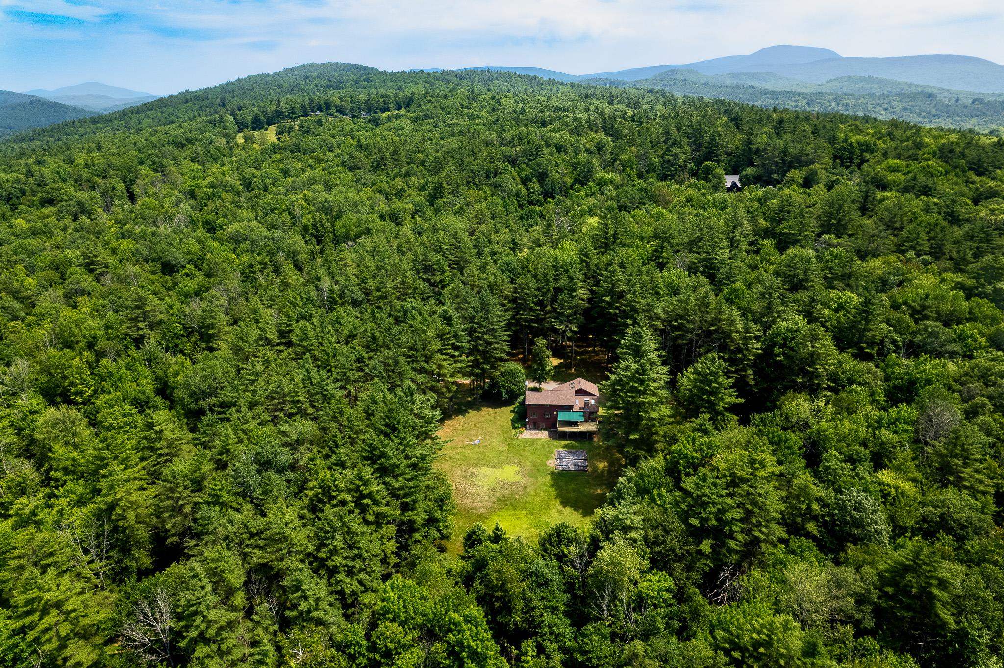 LYME NH Home for sale $$1,100,000 | $313 per sq.ft.