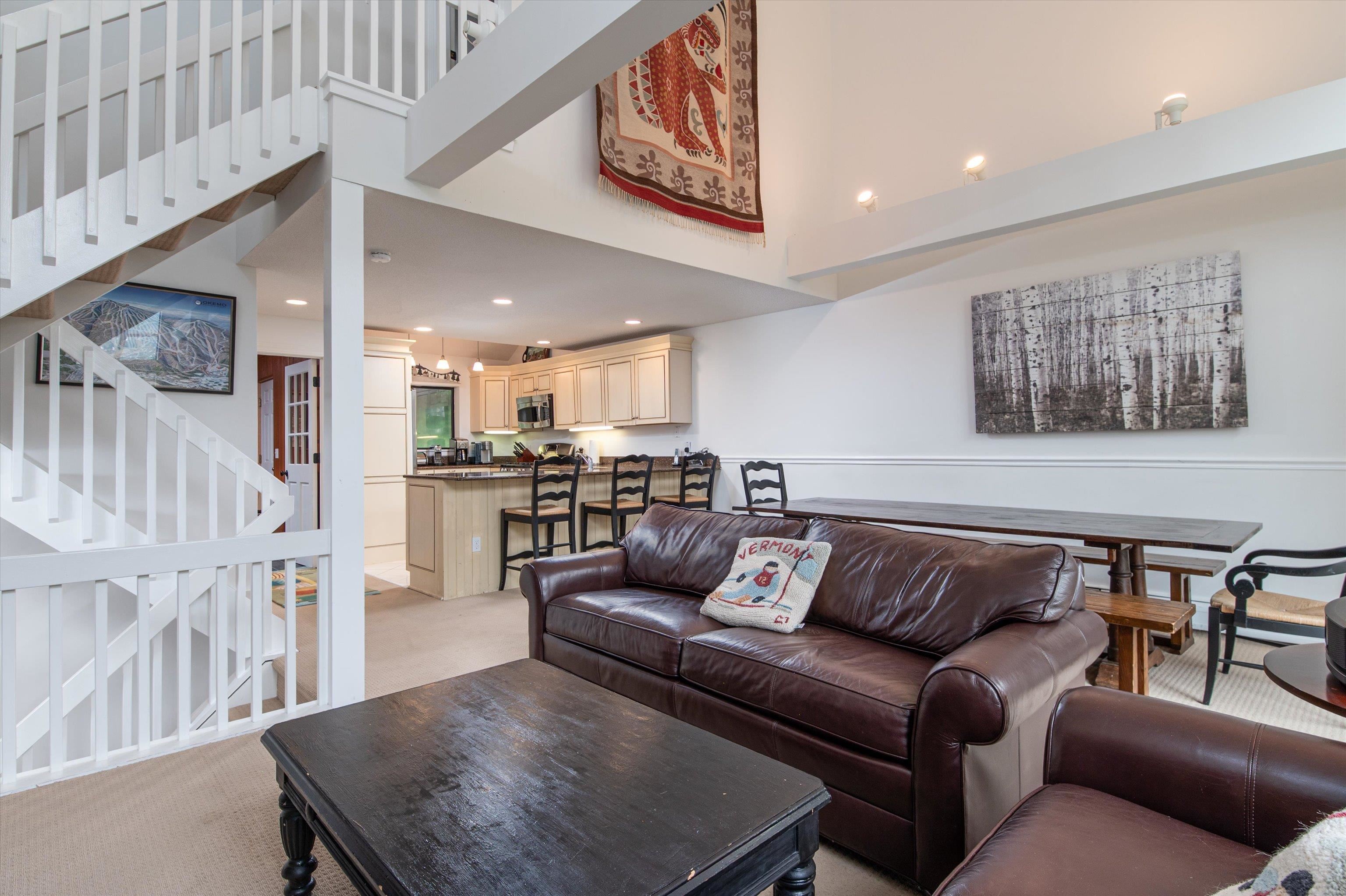 Nicely Furnished and Ready for the Ski Season to Start 23678503