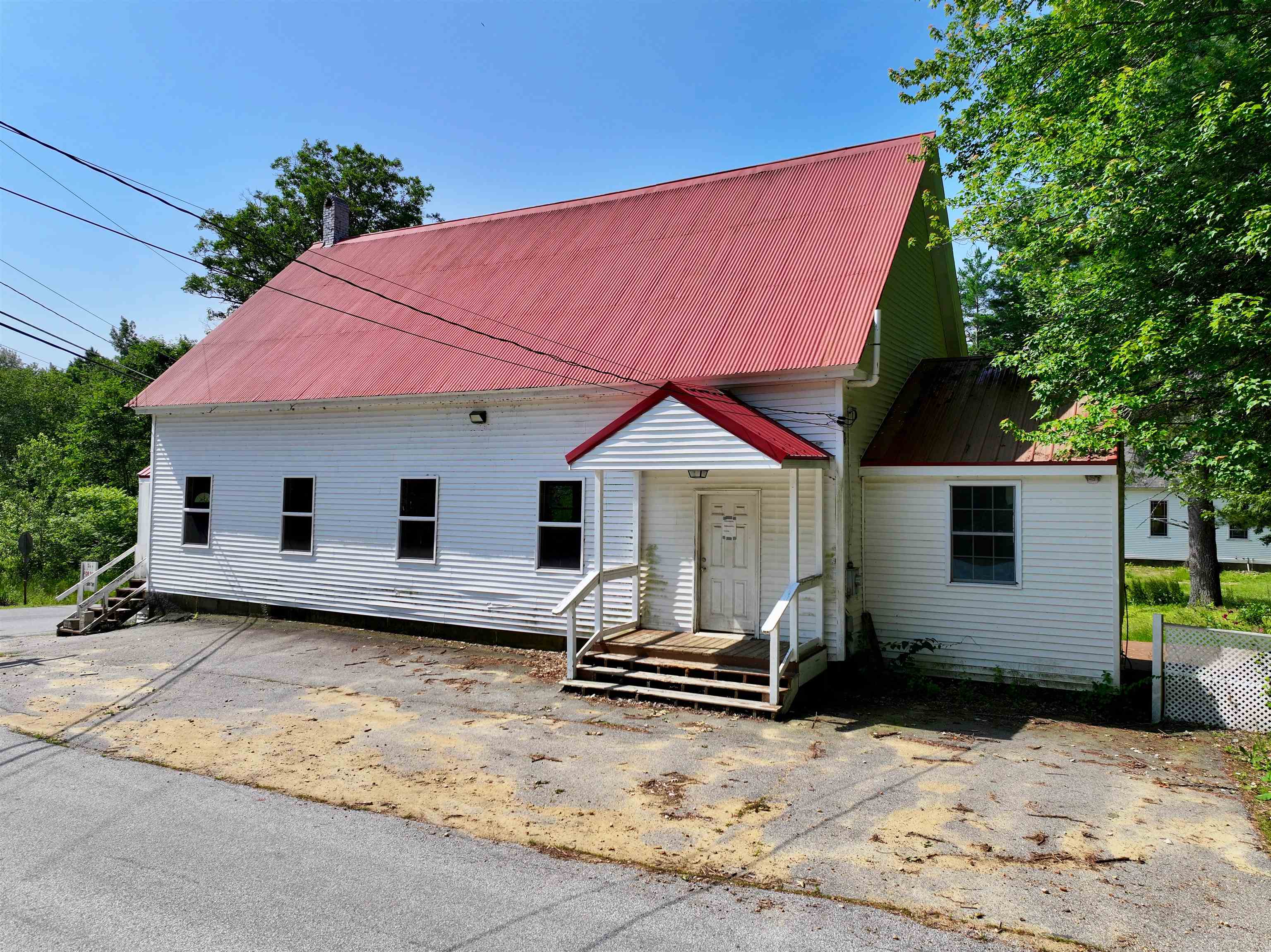 Homes for sale in Nottingham, NH | 62 Freeman Hall Rd, Nottingham, NH 03290 | MLS# 5052253