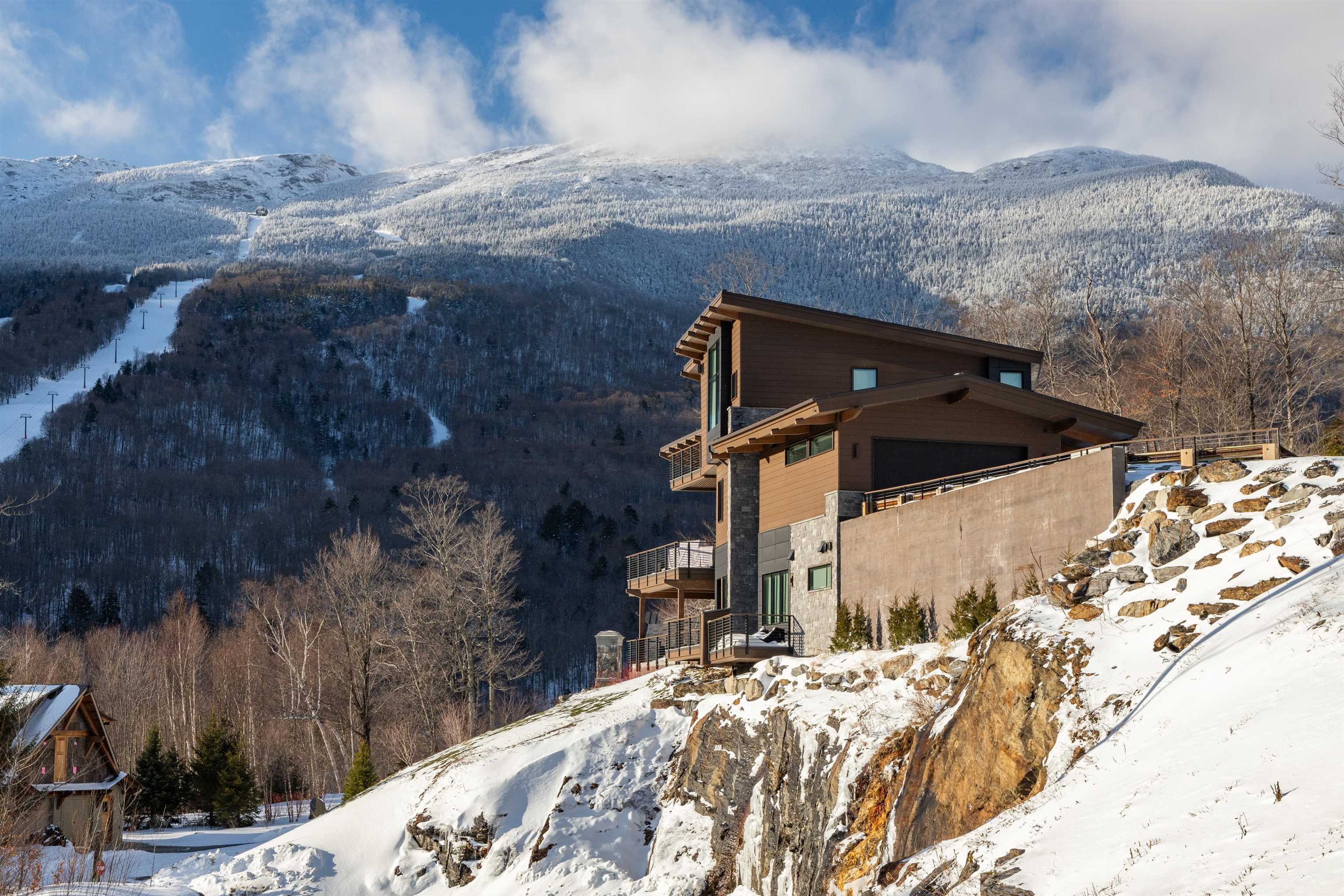 Homes for sale in Stowe, VT | 101 Switchback Ln, Stowe, VT 05672 | MLS# 5052308