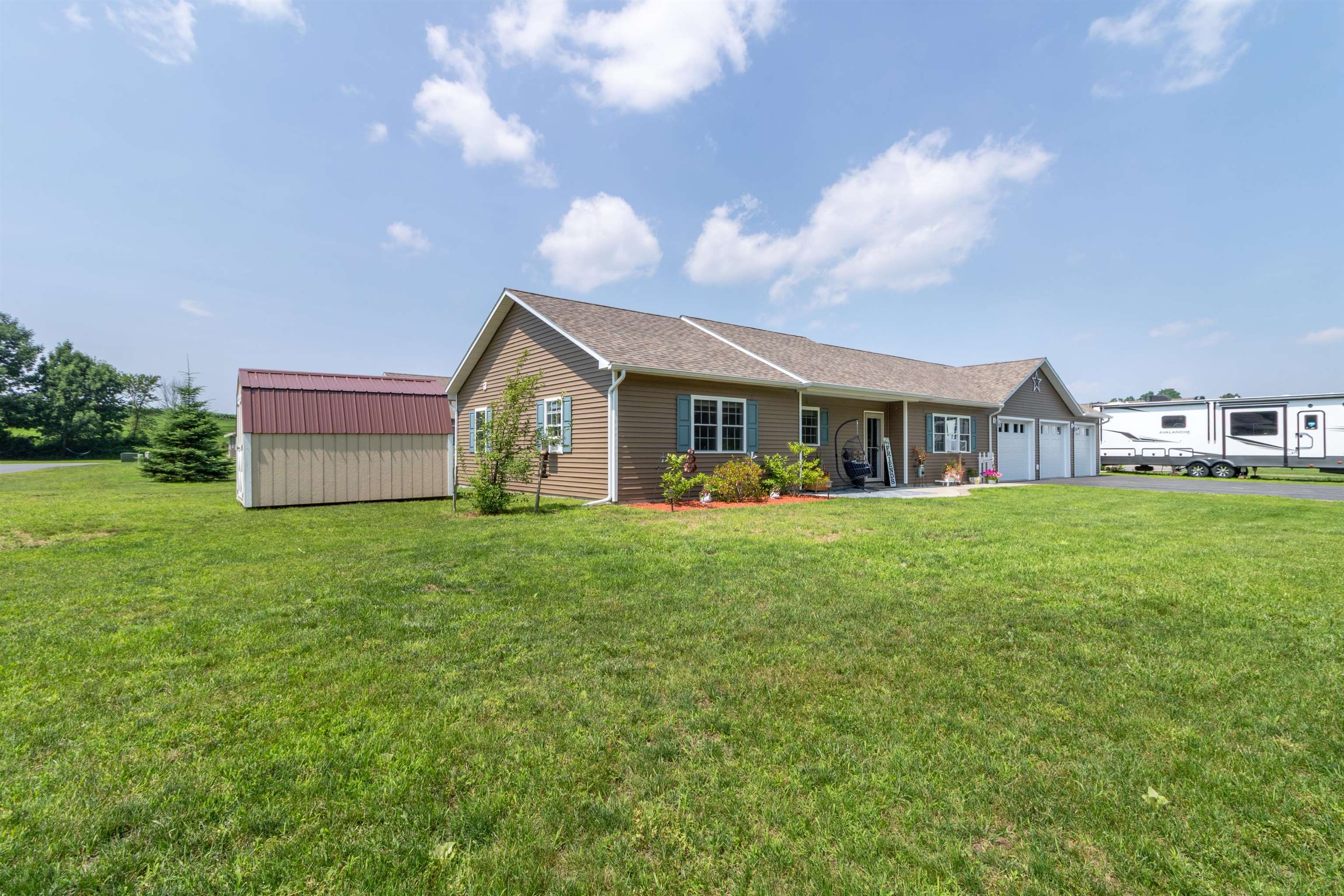 Homes for sale in Derby, VT | 120 Dashner Cir, Derby, VT 05830 | MLS# 5052437