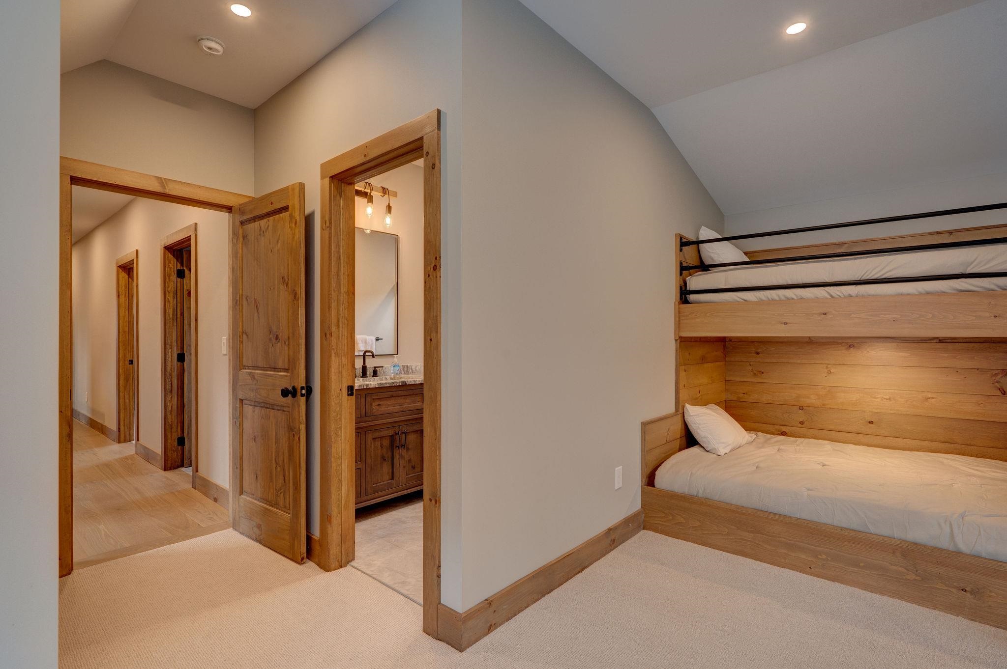 MLS #5052541 image #46