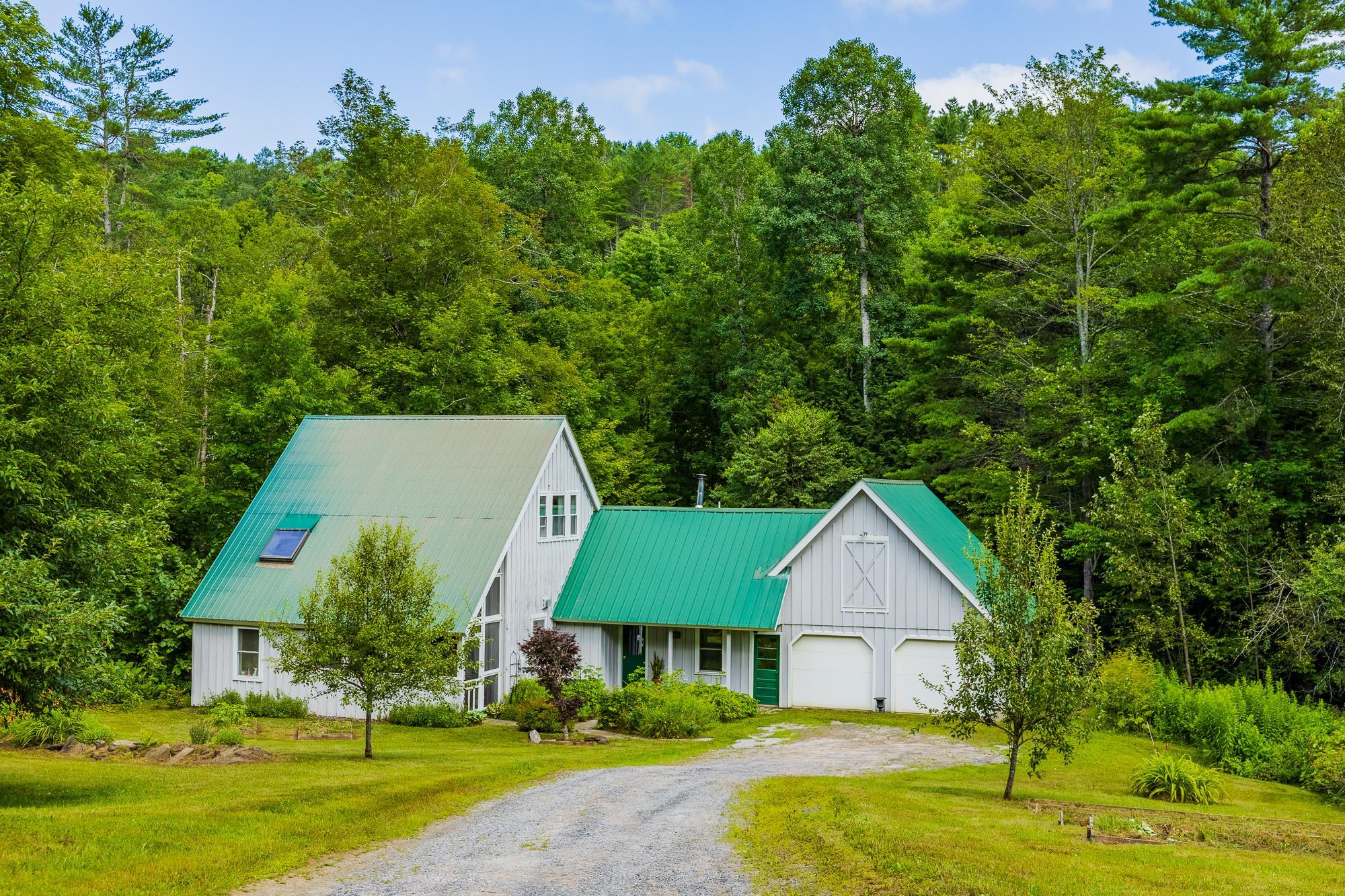Sharon VT Home for sale $$475,000 $274 per sq.ft.