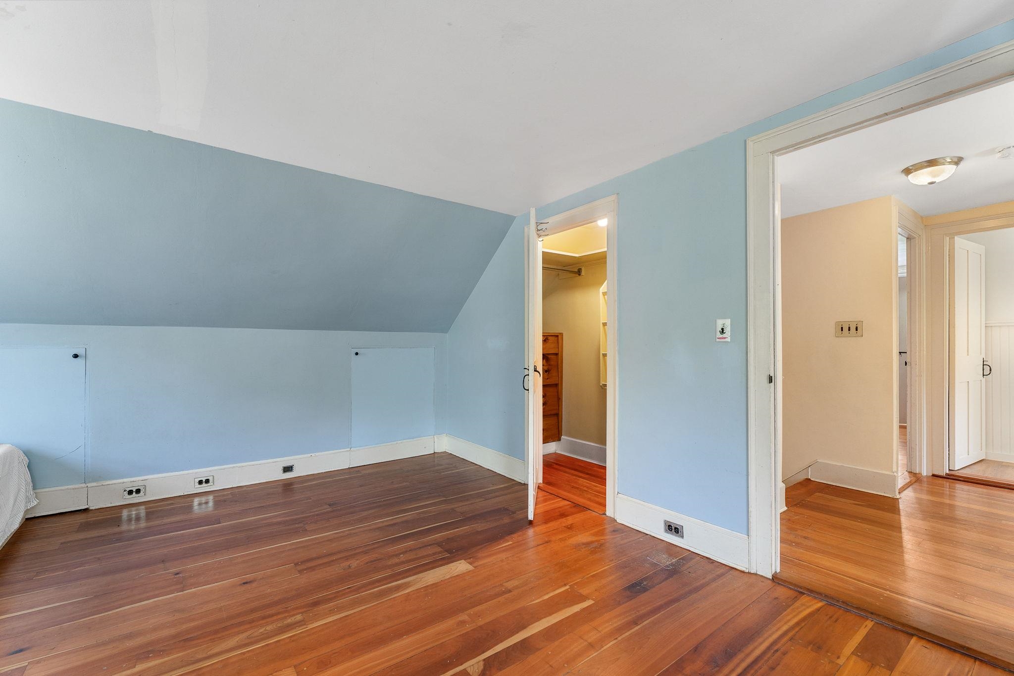 The blue paint could use some freshening up 23714558