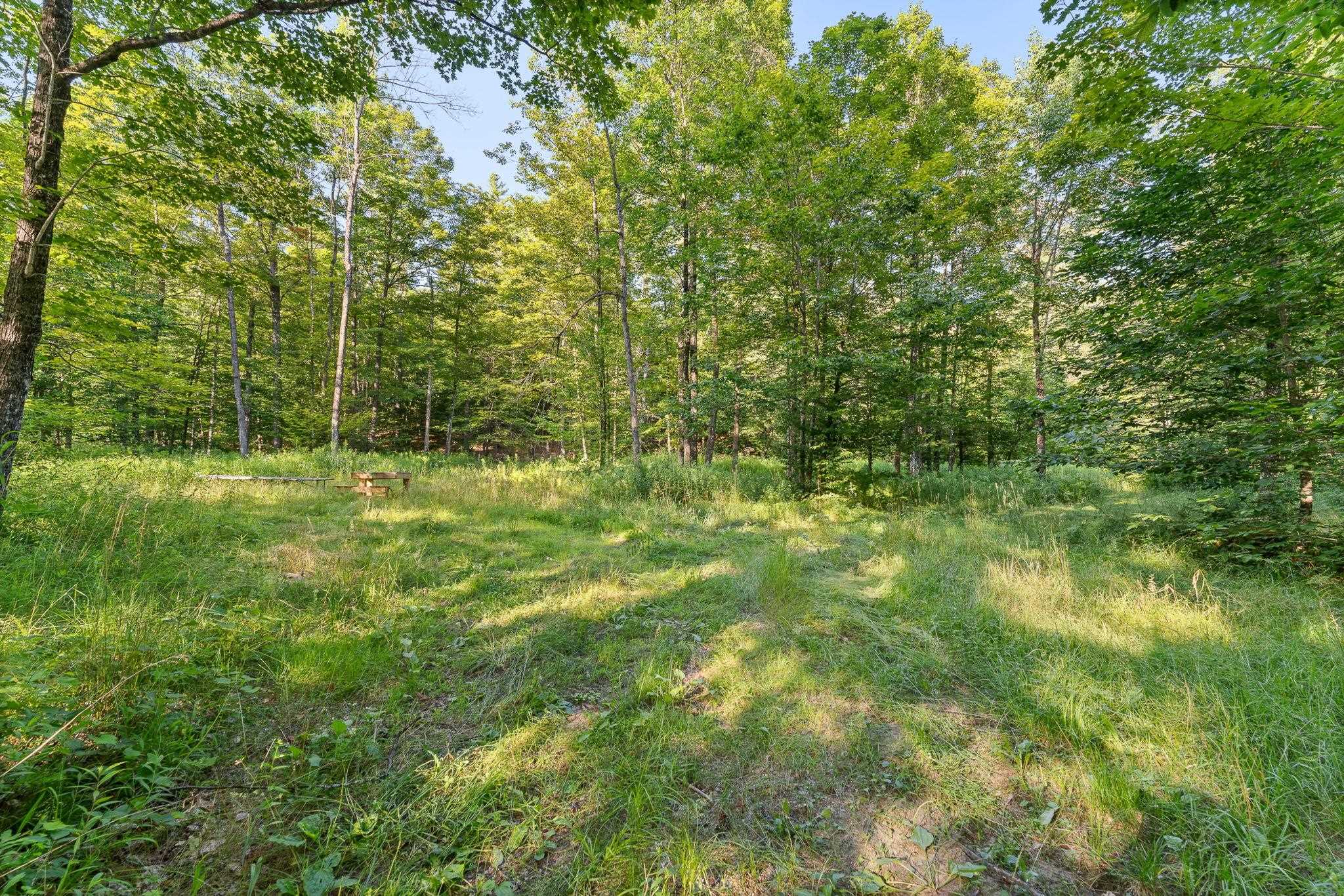 With approx. 13.2 acres of land on this side of the brook, 23714565