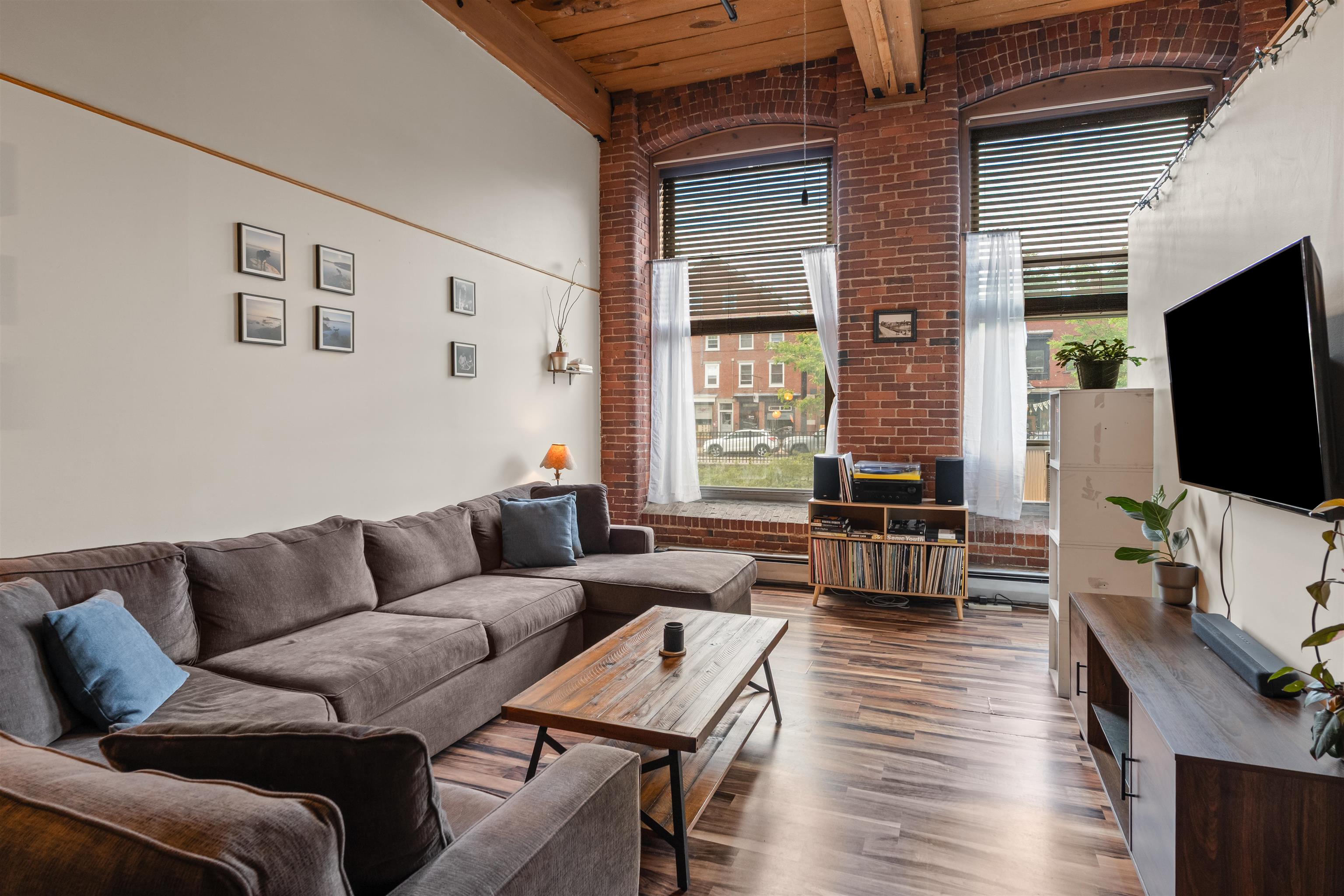 125 Main St, Newmarket, NH 03857