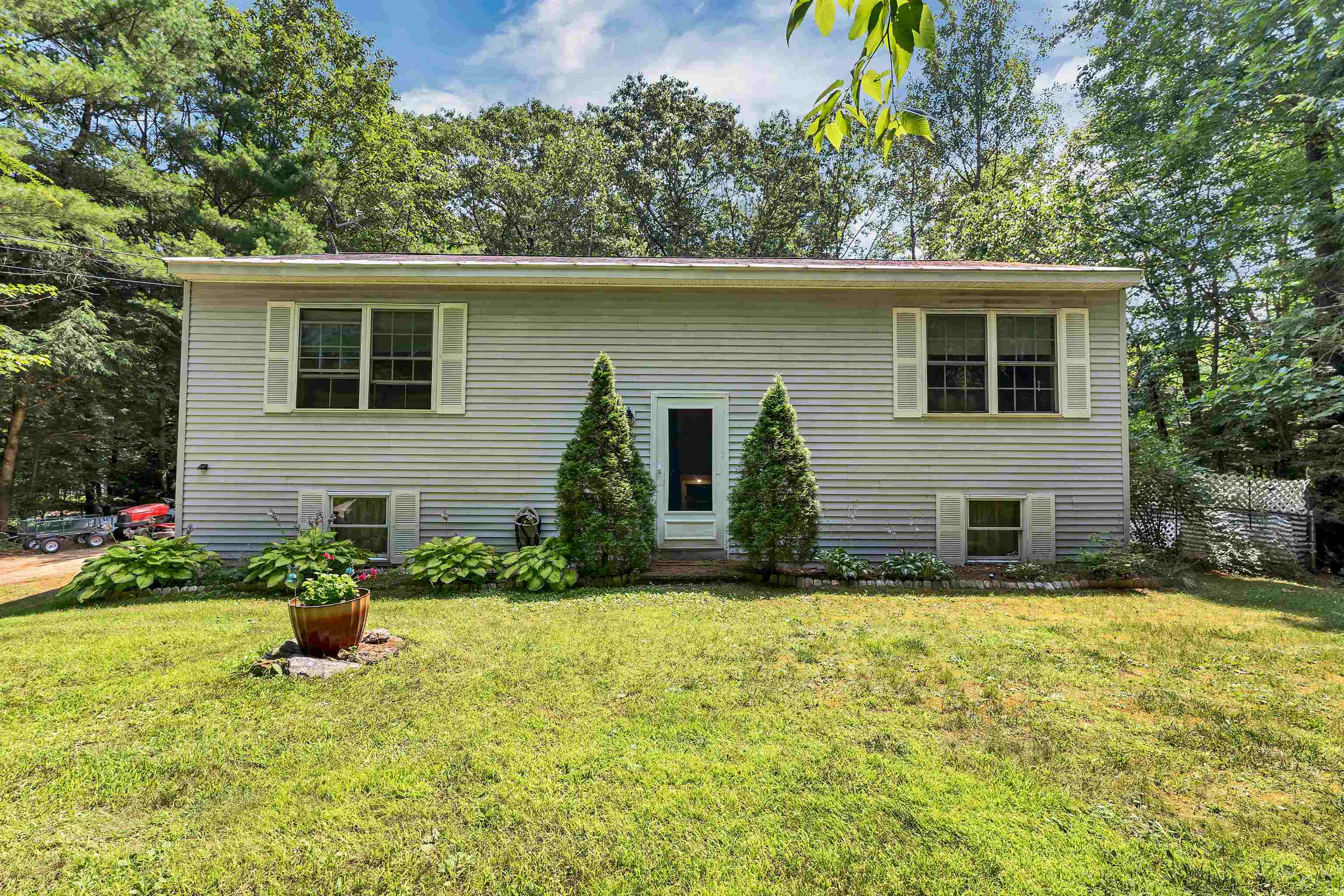 Barnstead NH Home for sale $$389,000 $261 per sq.ft.