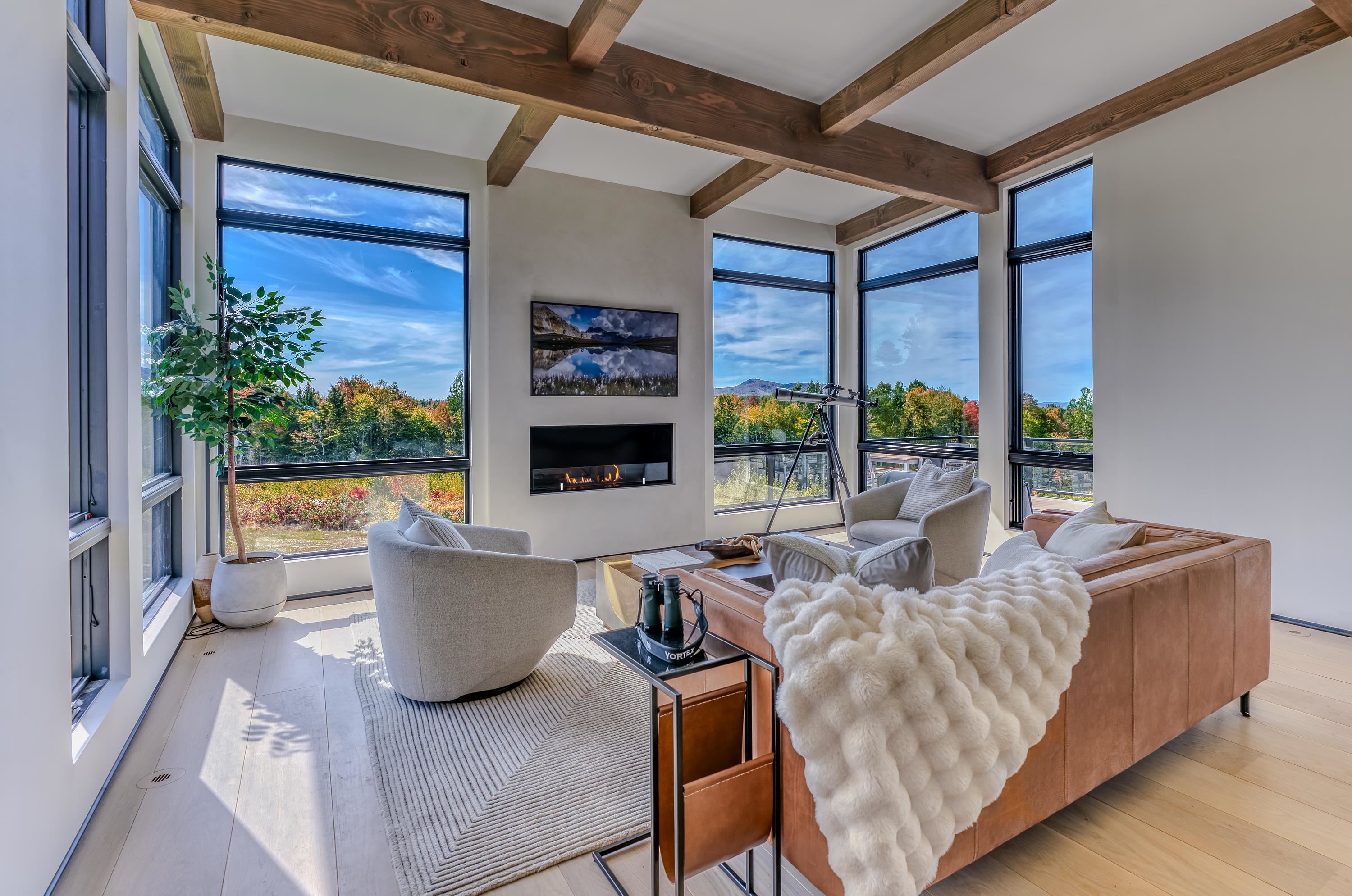 Homes for sale in Bethlehem, NH | 289 Ledgewood Dr, Bethlehem, NH 03574 | MLS# 5052894