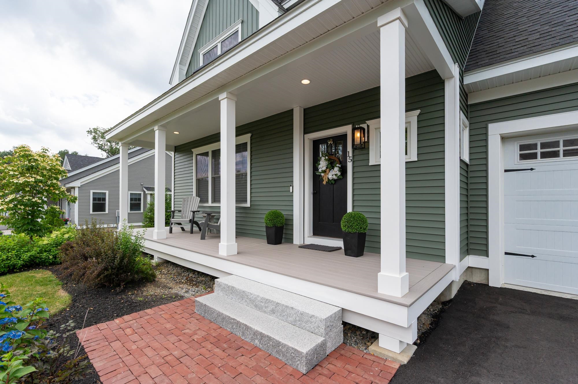 MLS 5052898: 15 Rose Fountain Lane, Hampton NH