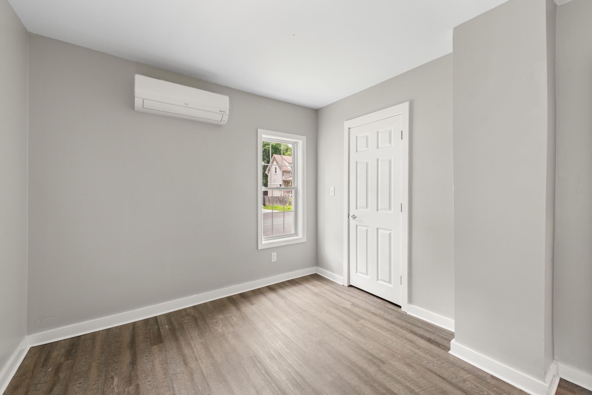 Also new mini split in the 1st bedroom