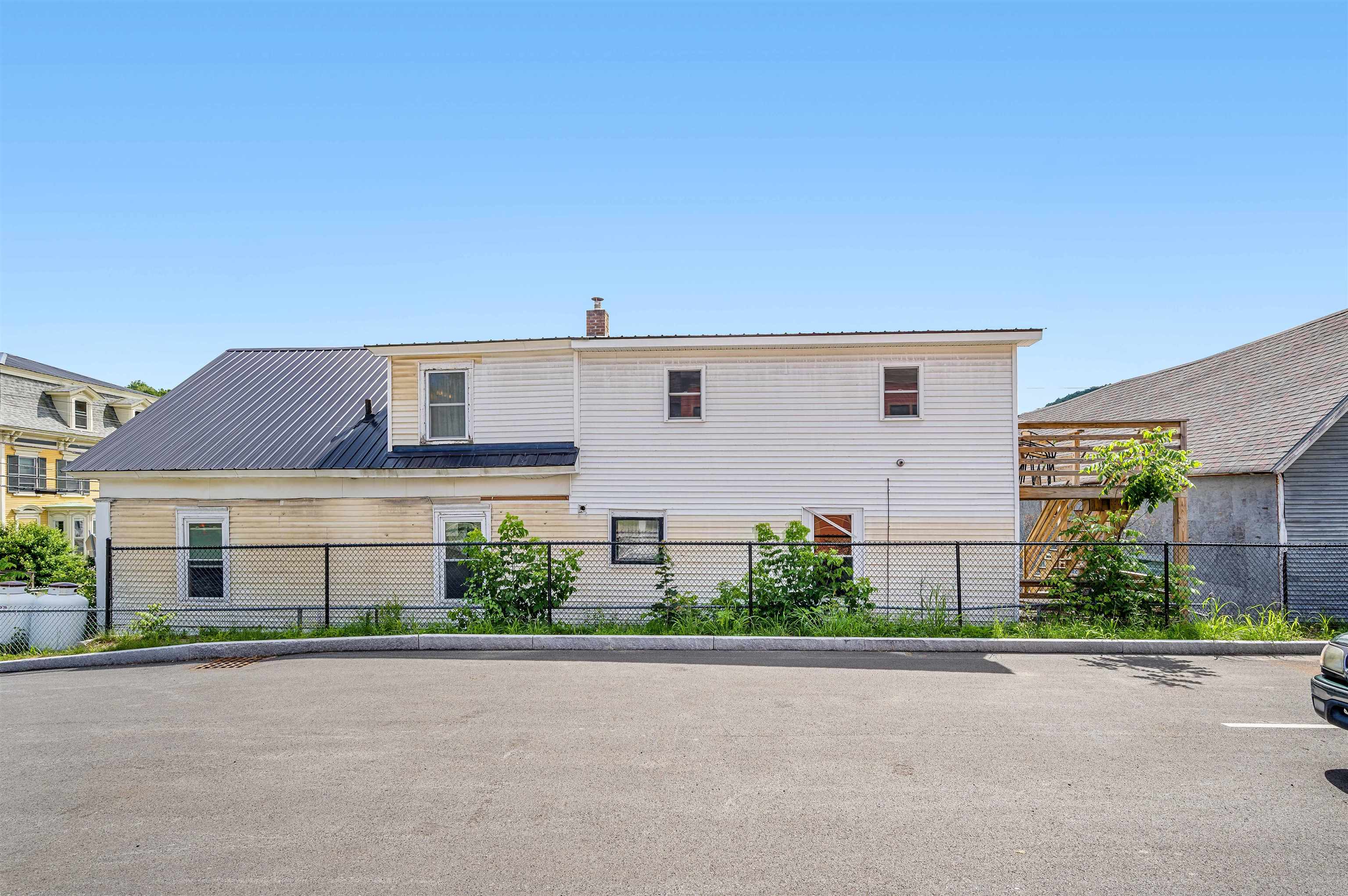 Homes for sale in Hardwick, VT | 71 North Main St, Hardwick, VT 05843 | MLS# 5053102