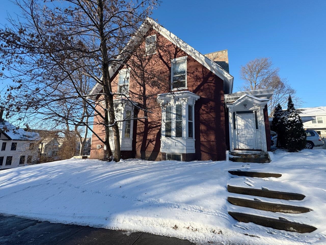 Homes for sale in Burlington, VT | 194 Maple St, Burlington, VT 05401 | MLS# 5053396