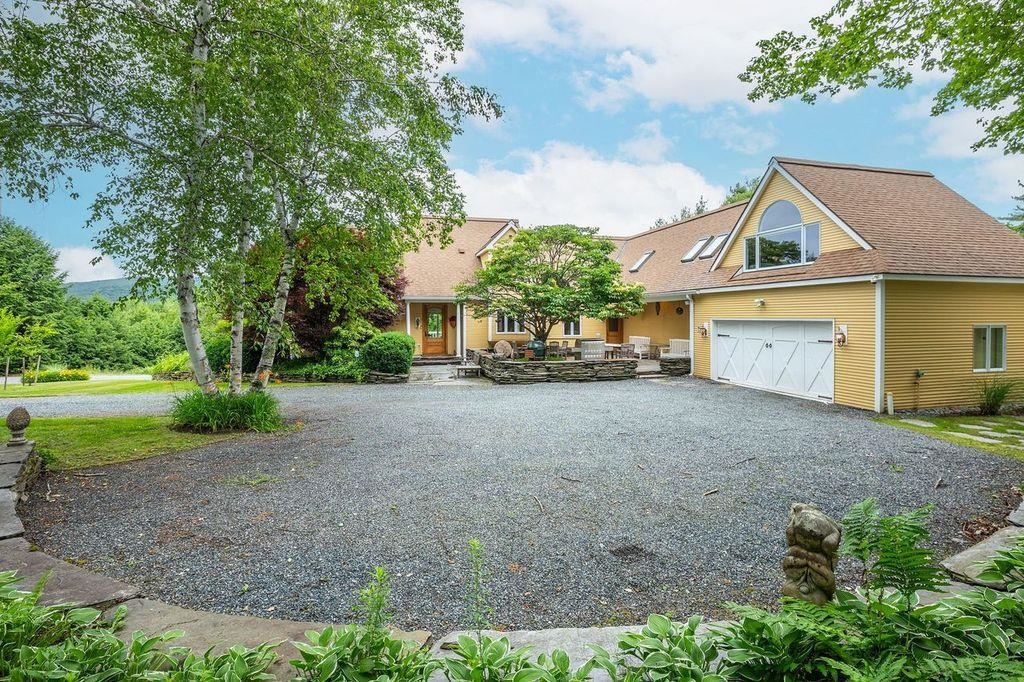 Homes for sale in Hartford, VT | 134 Chester Arthur Rd, Hartford, VT 05059 | MLS# 5053412