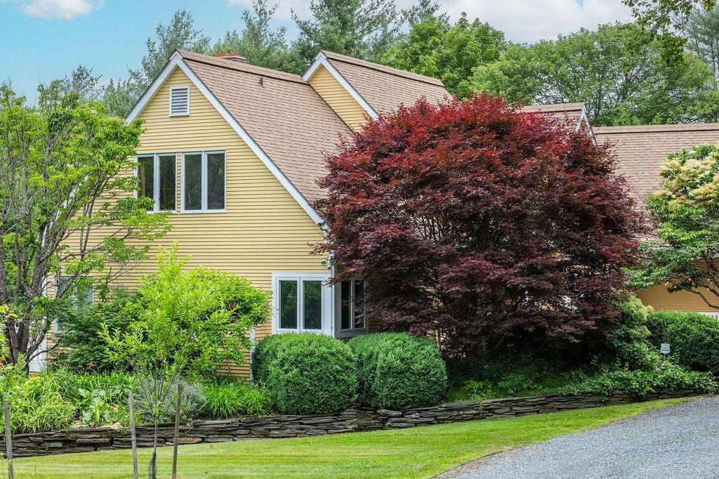 Homes for sale in Hartford, VT | 134 Chester Arthur Rd, Hartford, VT 05059 | MLS# 5053412